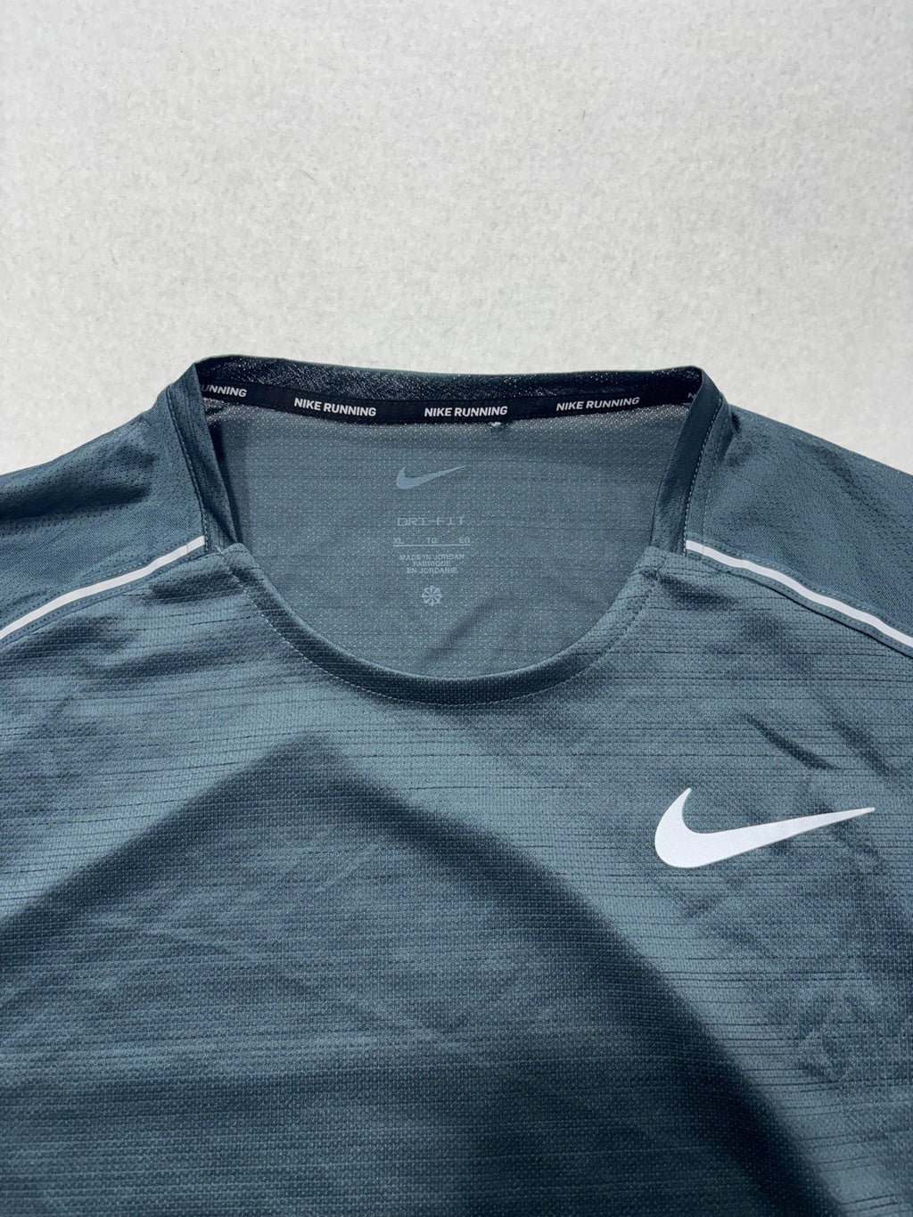 Nike Dri-FIT Running Shirt Mens XL Green Short Sleeve Reflective Tee AJ7565-328