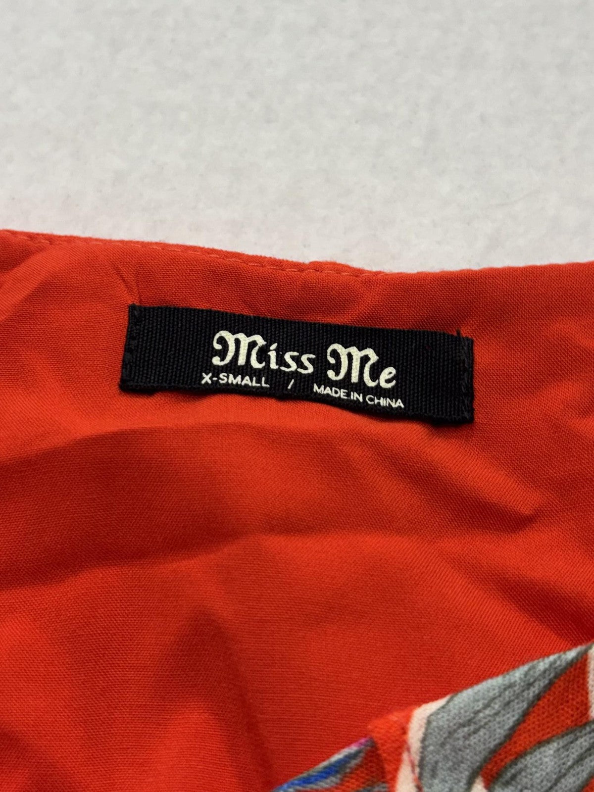 Miss Me Blouse Womens XS Red Floral Tropical Cold Shoulder Ruffle Strap Top