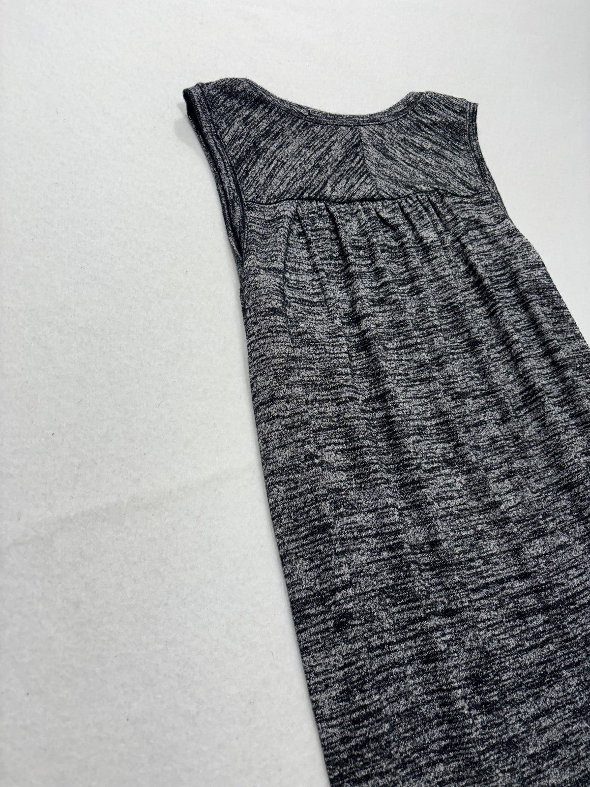 Banana Republic Tank Top Womens S Gray Scoop Neck Pleat Back Jersey Relaxed
