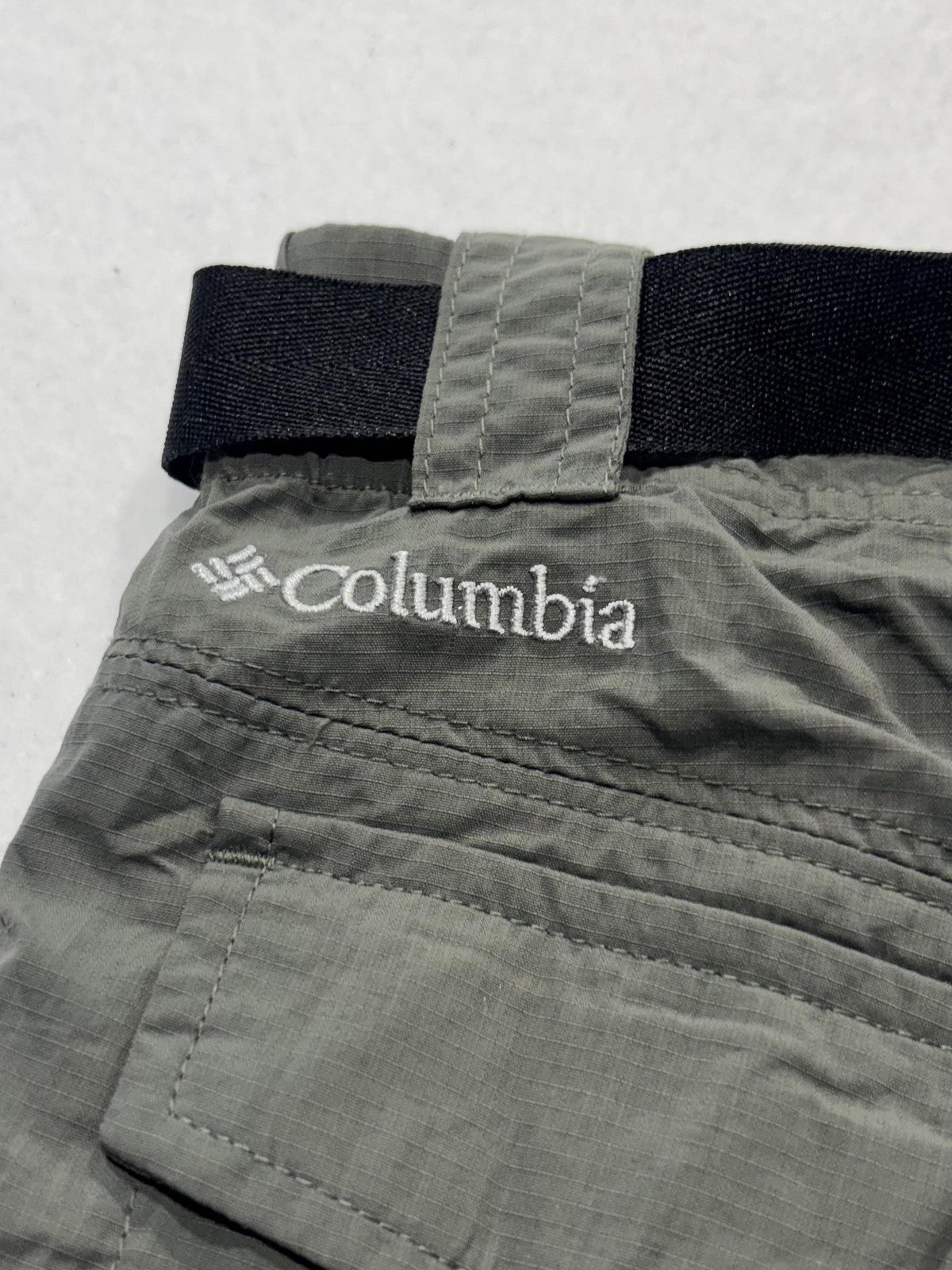 Columbia Omni-Shade Shorts Mens 34 Green Belted Cargo Hiking Quick Dry Outdoor