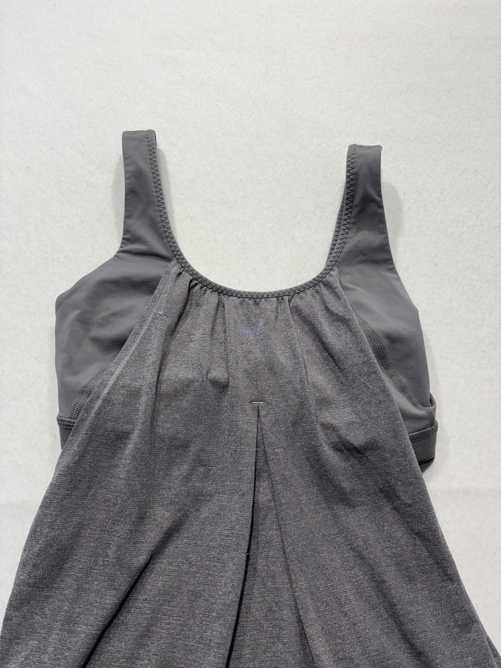 Lululemon Tank Womens Small Gray Scoop Neck Built In Bra Drawcord Hem Yoga Top