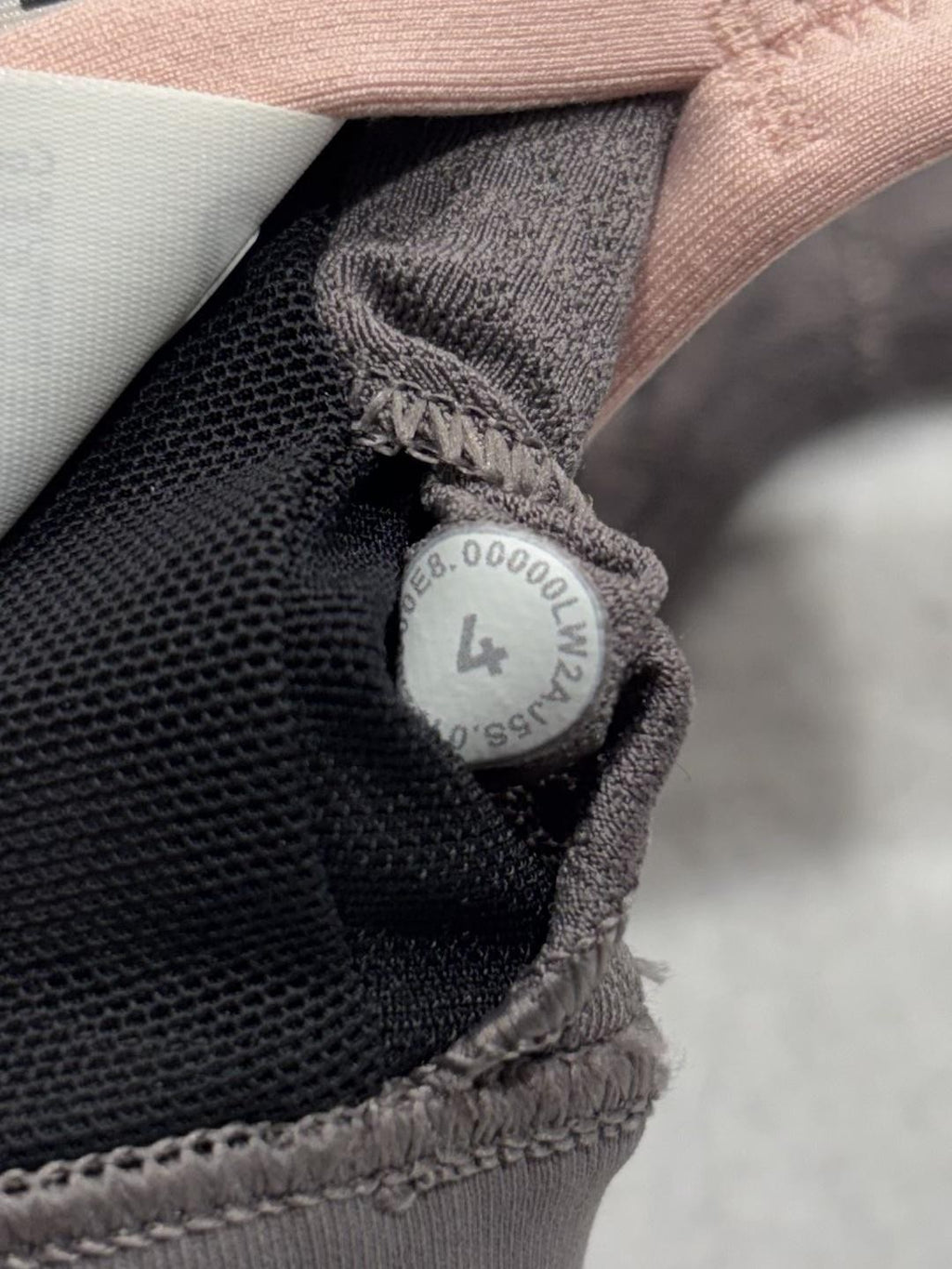 Lululemon Sports Bra Womens 4 Gray Pink Strappy Crossback Medium Support Yoga