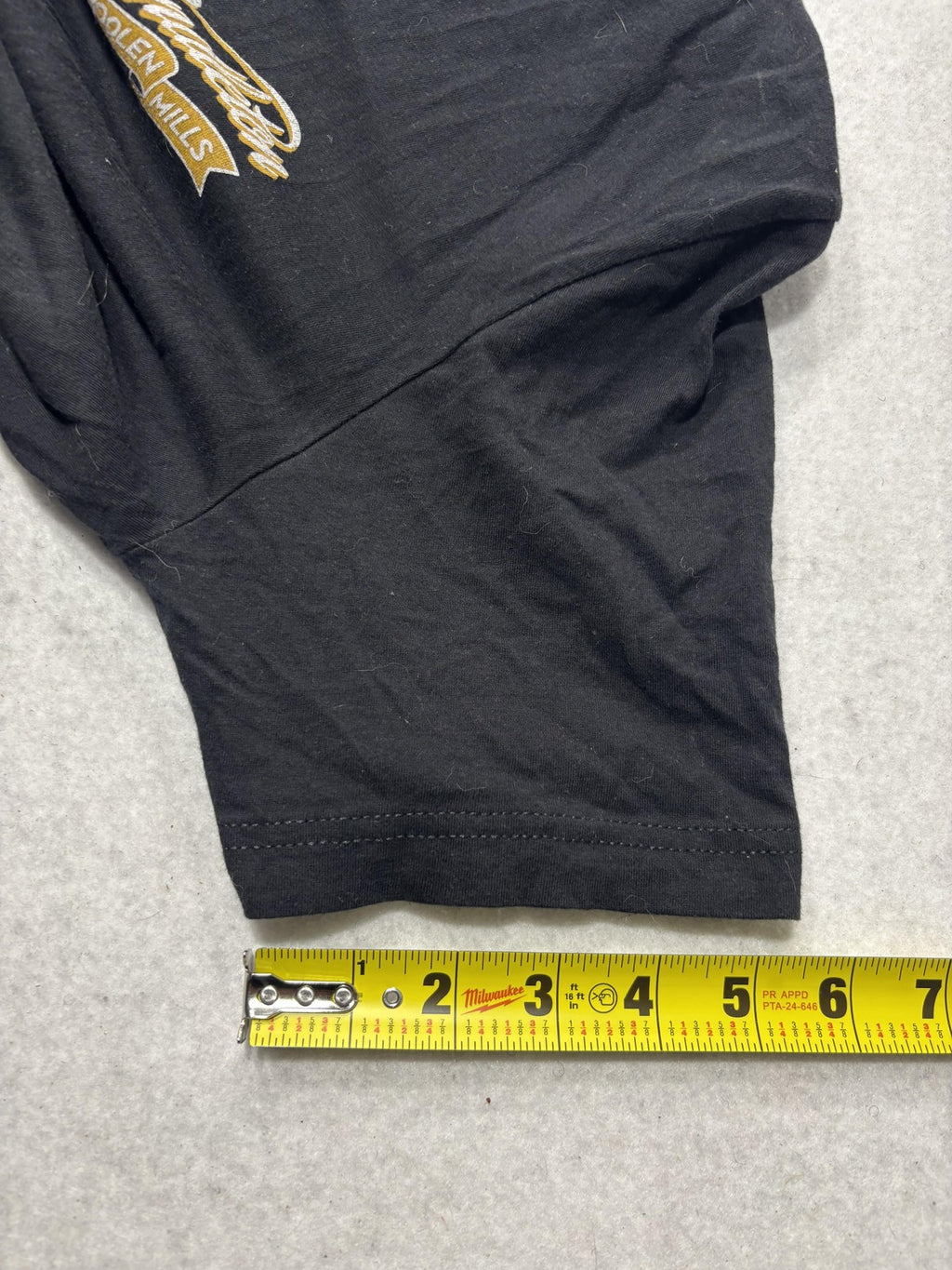 Pendleton Shirt Mens Medium Black Woolen Mills Logo Graphic Tee Portland OR