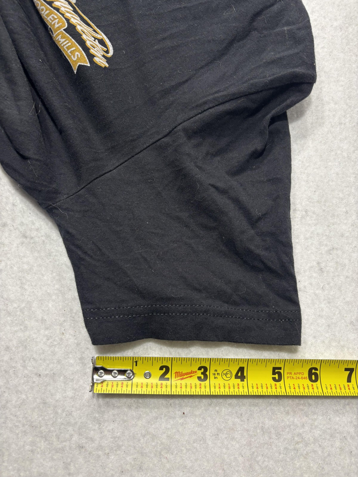 Pendleton Shirt Mens Medium Black Woolen Mills Logo Graphic Tee Portland OR