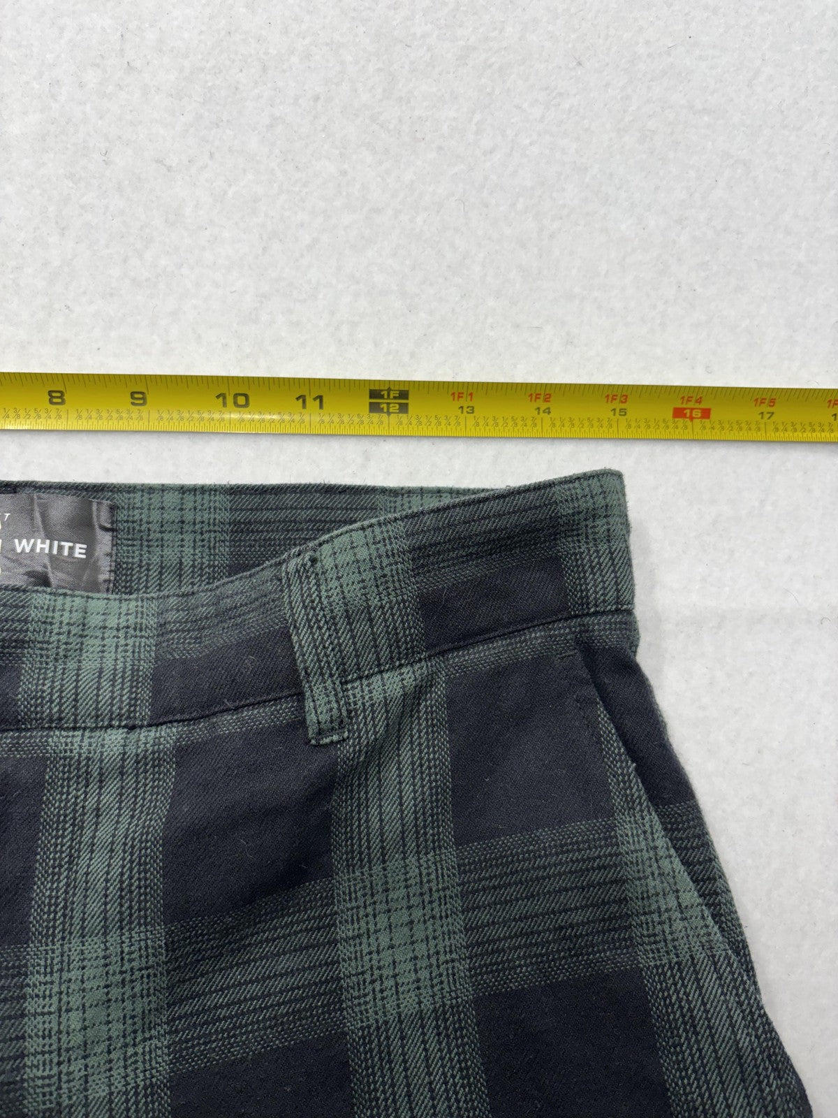 Houston White Chino Pants Mens 30x30 Green Plaid Regular Fit Tapered Leg Casual