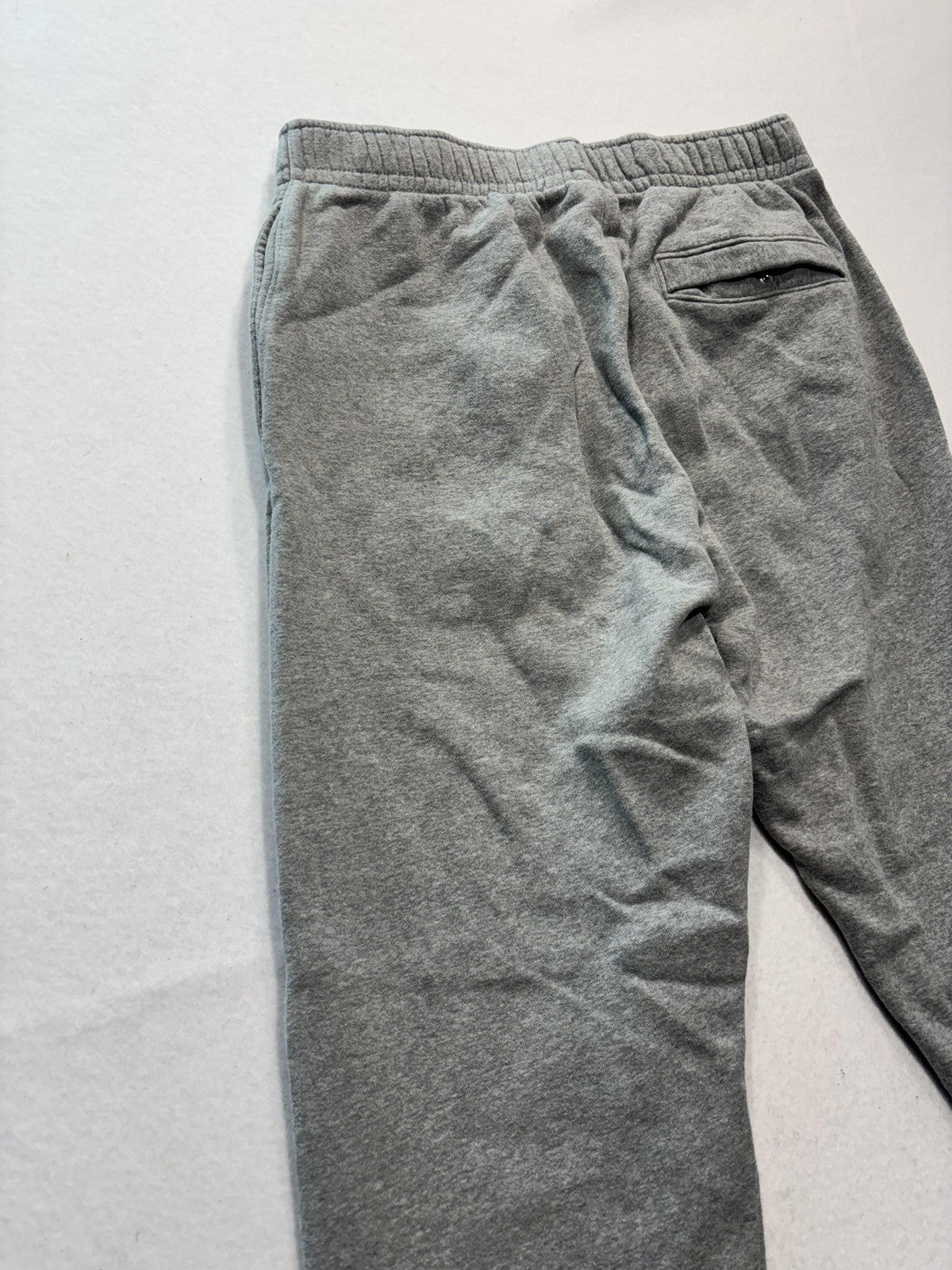 Nike Jogger Pants Mens Medium Gray Fleece Elastic Waist Tapered Athletic Pockets