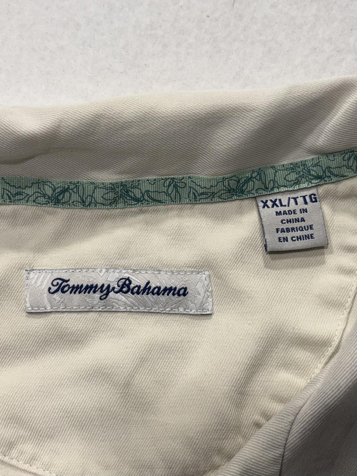 Tommy Bahama Shirt Mens 2XL White Silk Tropical Floral Short Sleeve Button Up
