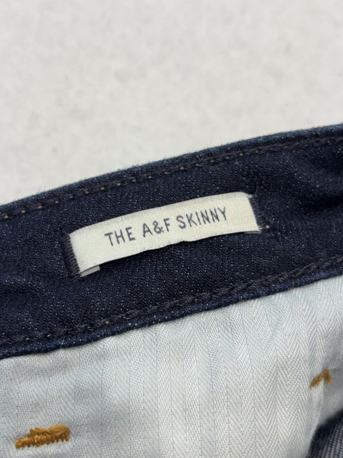 Abercrombie & Fitch Jeans Womens 2S Blue Dark Wash Low Rise Skinny 26x31