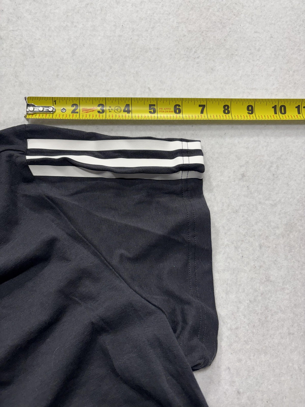 Adidas AEROREADY Shirt Womens XL Black Cropped 3 Stripe Logo HA1192 Athletic Top