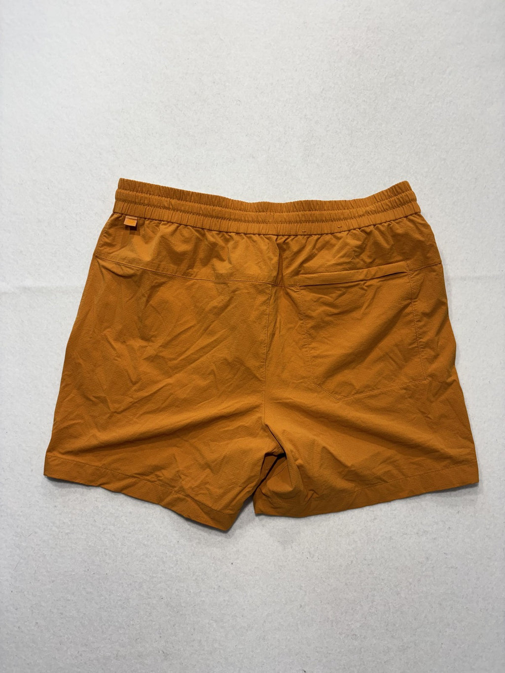 Lululemon Shorts Mens 36 Orange 7" Inseam Running Quick Dry Lightweight Athletic
