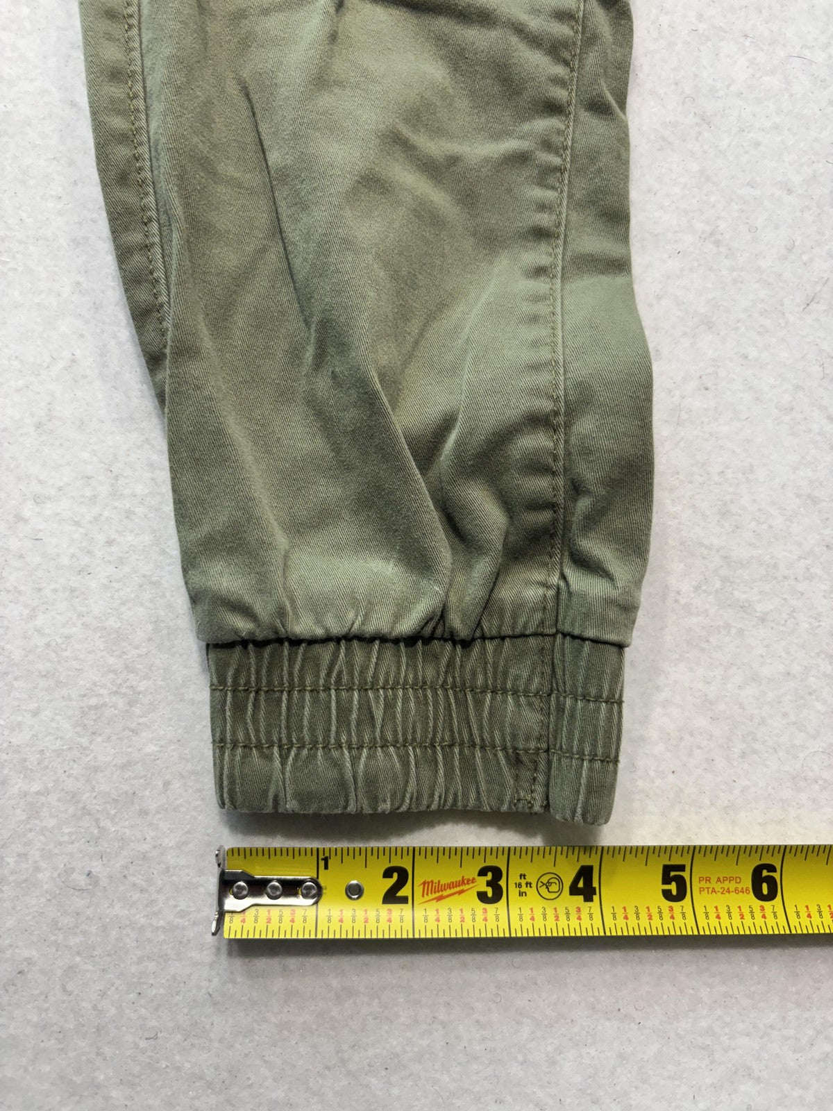 Arizona Jean Co Jogger Pants Mens Small Green Skinny Elastic Waist Cuffed Ankle