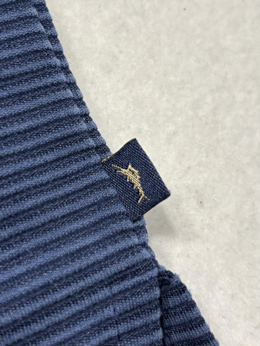 Tommy Bahama Polo Shirt Mens Medium Blue Striped Knit Short Sleeve Golf Casual