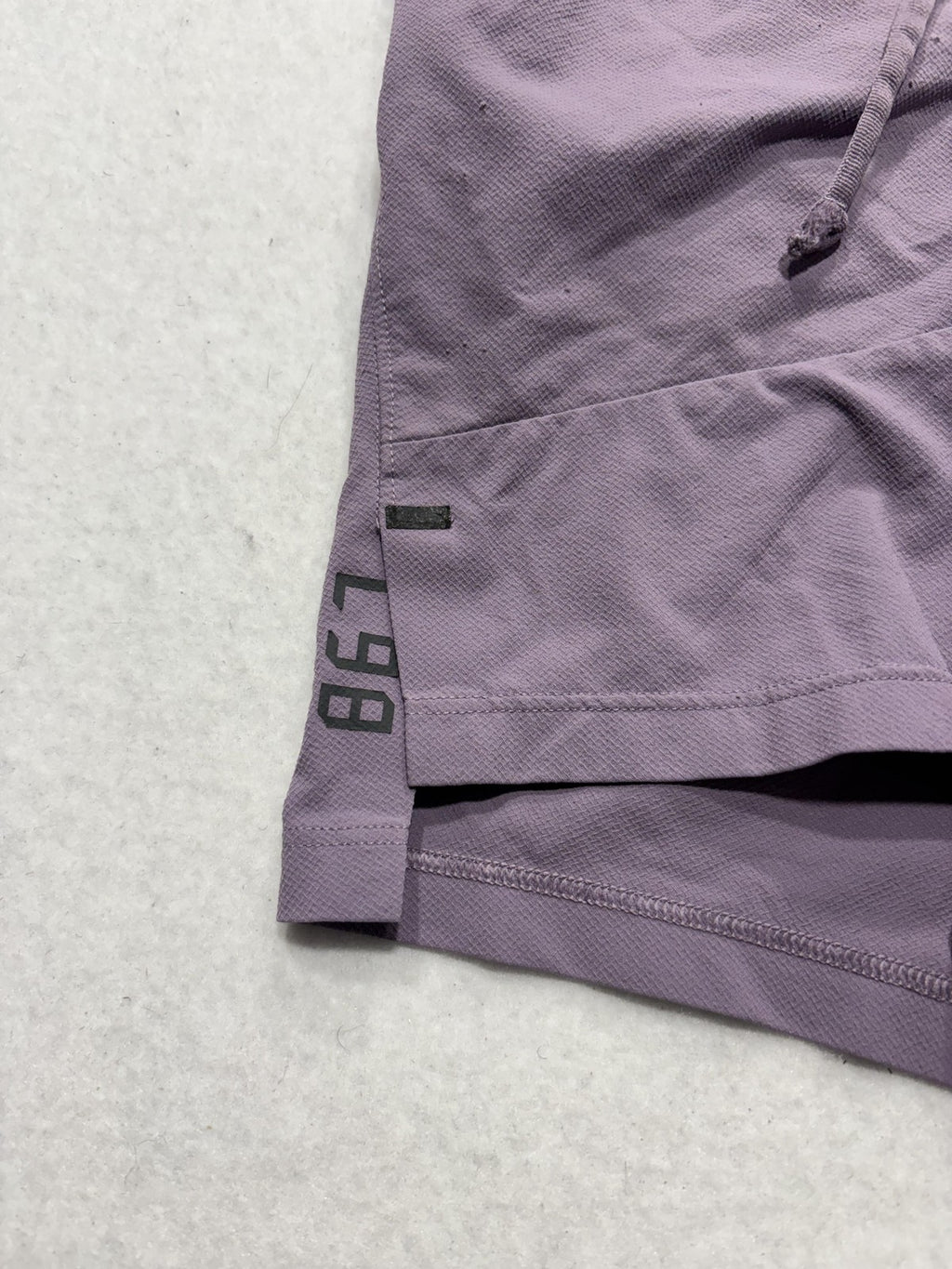 Lululemon Shorts Mens Large Purple 7" Inseam Running Quick Dry Athletic Training
