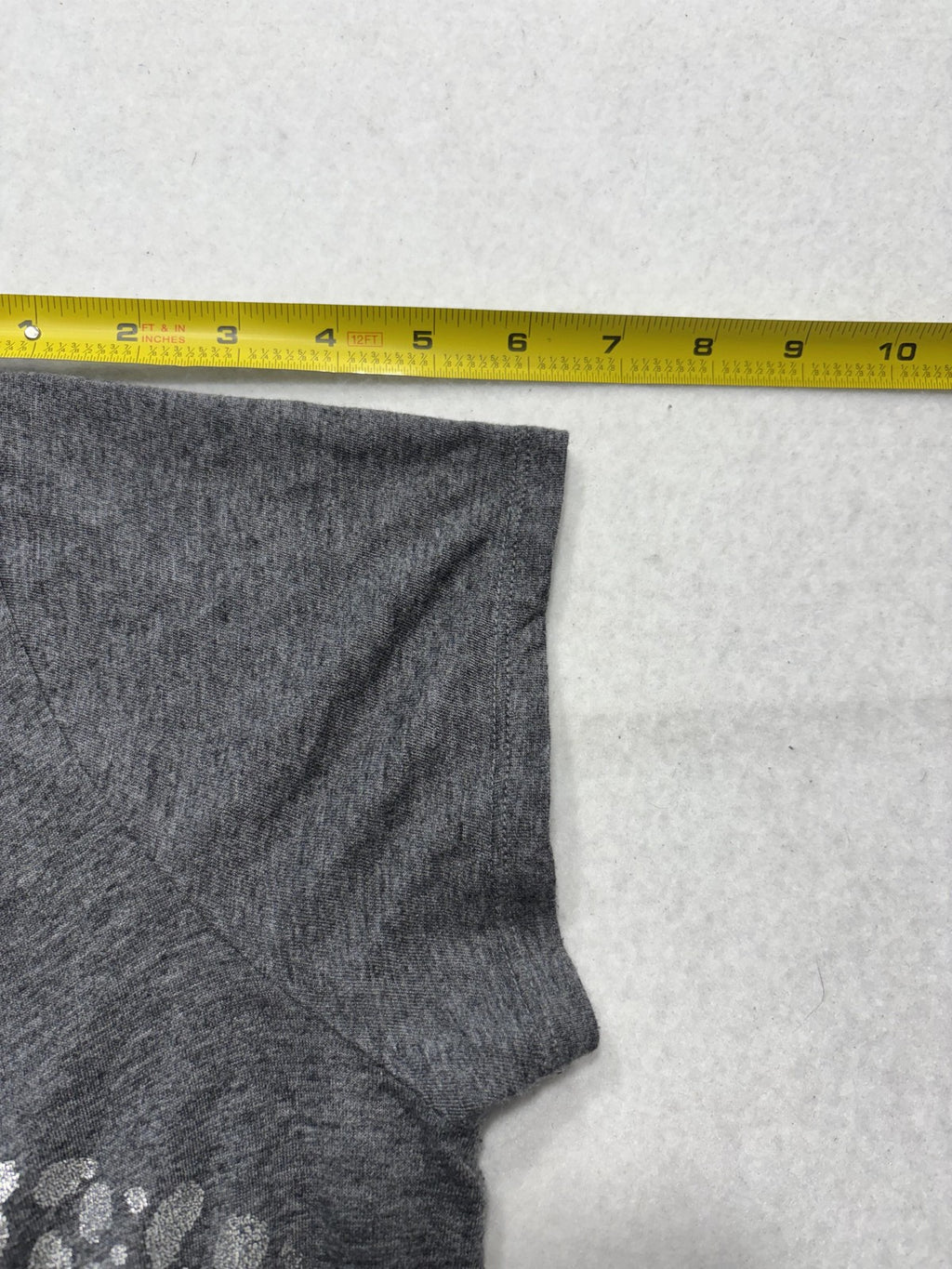 MICHAEL Michael Kors Shirt Womens Medium Gray Leopard MK Logo Short Sleeve Tee
