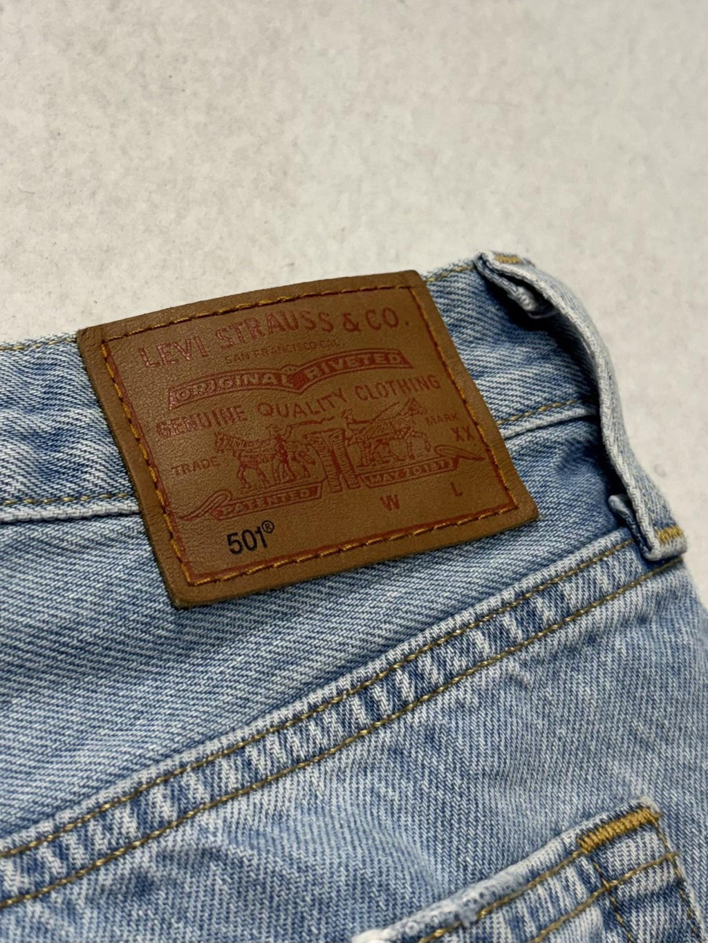 Levi's 501 Shorts Womens 8 Blue Denim High Rise Distressed Cut Off A00432