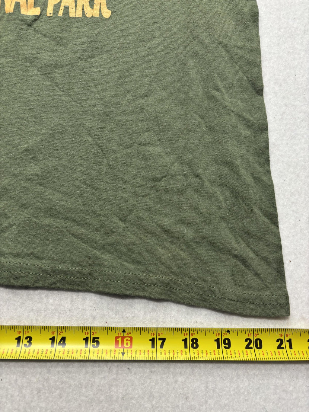 Gildan Shirt Mens Large Green Sequoia National Park Camping Hiking Graphic Tee