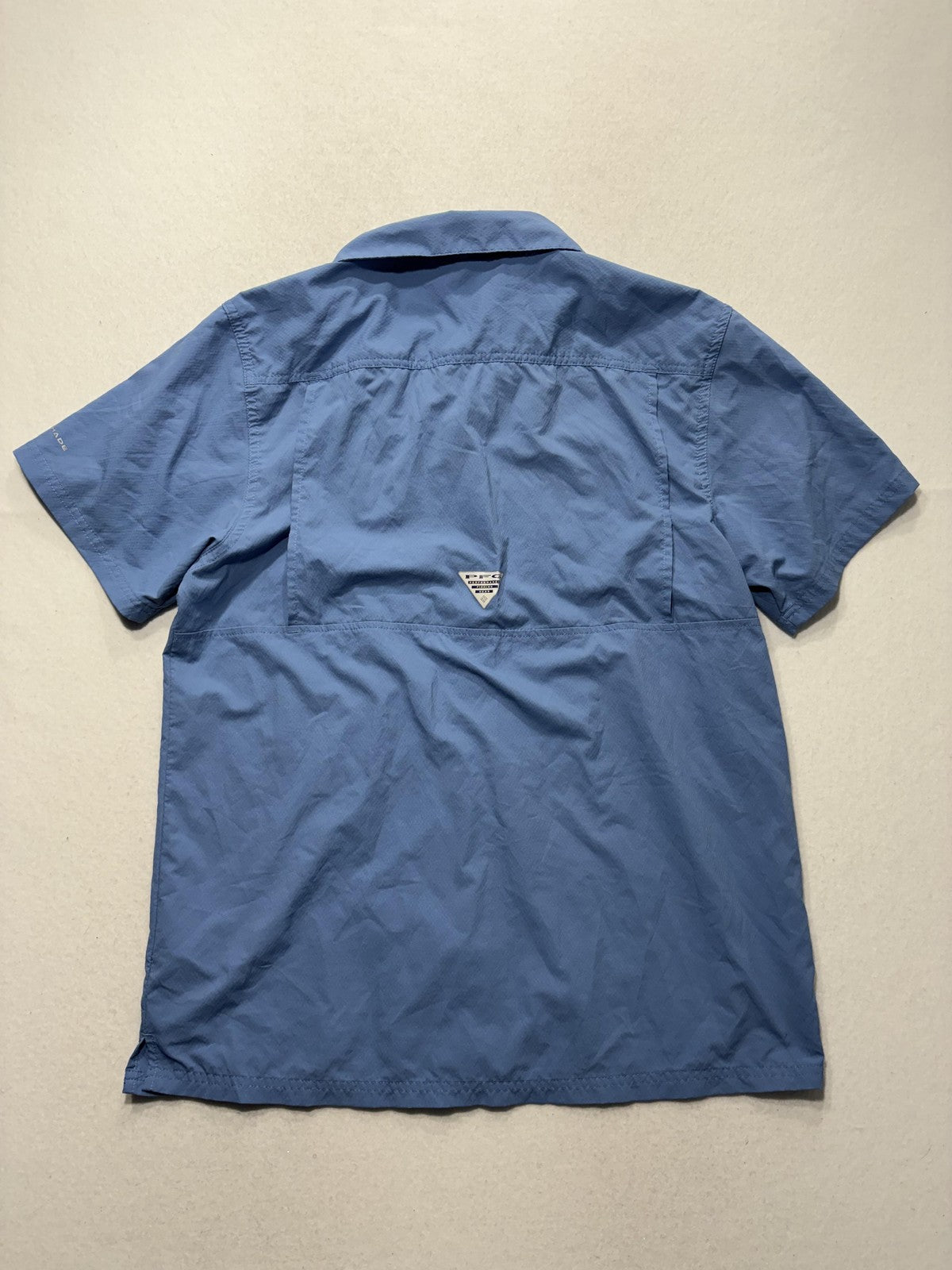 Columbia PFG Omni-Shade Mens Medium Blue Short Sleeve Fishing Shirt XM0692