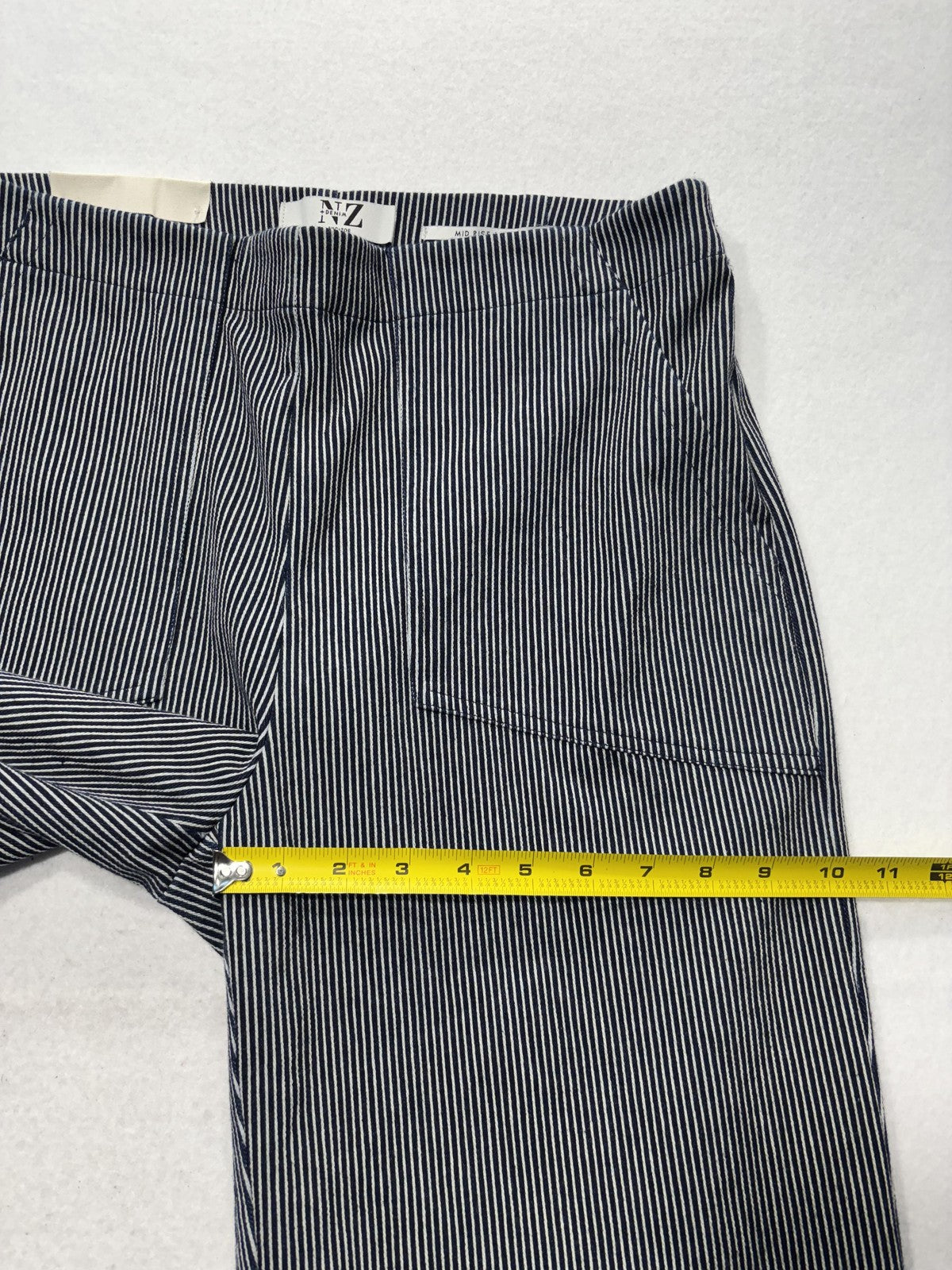 NIC+ZOE Jeans Womens 29 Blue Pinstripe Mid Rise Wide Leg Stretch Denim 31x28.5