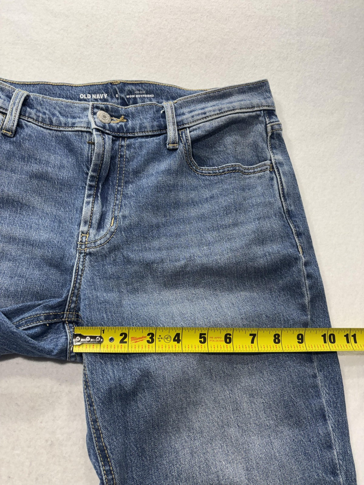 Old Navy Wow Boyfriend Jeans Womens 6 Blue Medium Wash Mid Rise Relaxed 28x27