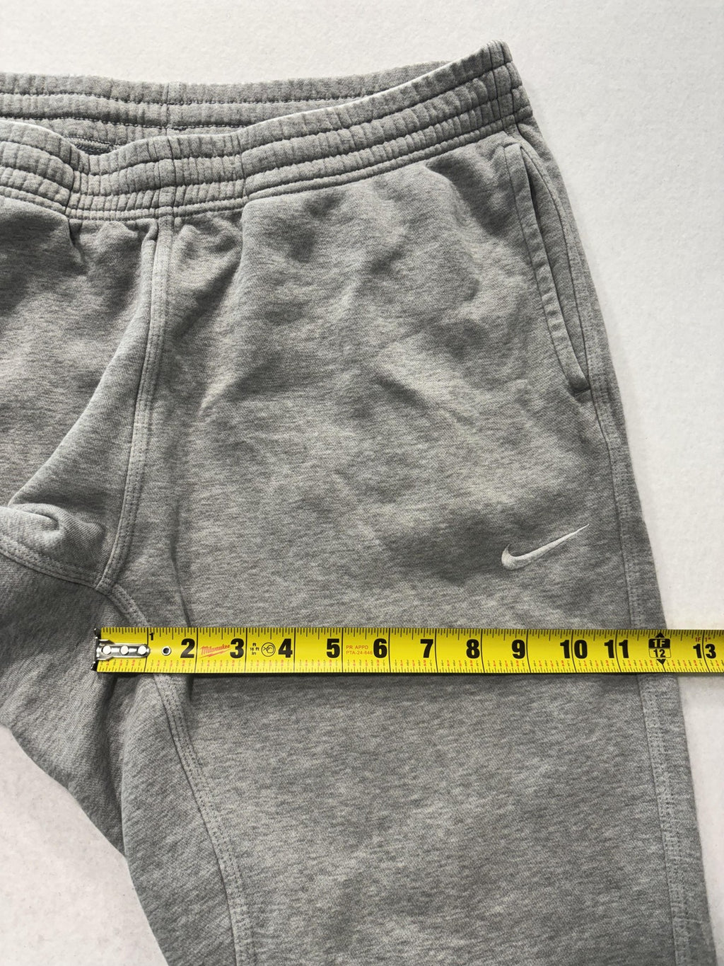 Nike Jogger Pants Mens XL Gray Fleece Elastic Waist Tapered Athletic Pockets