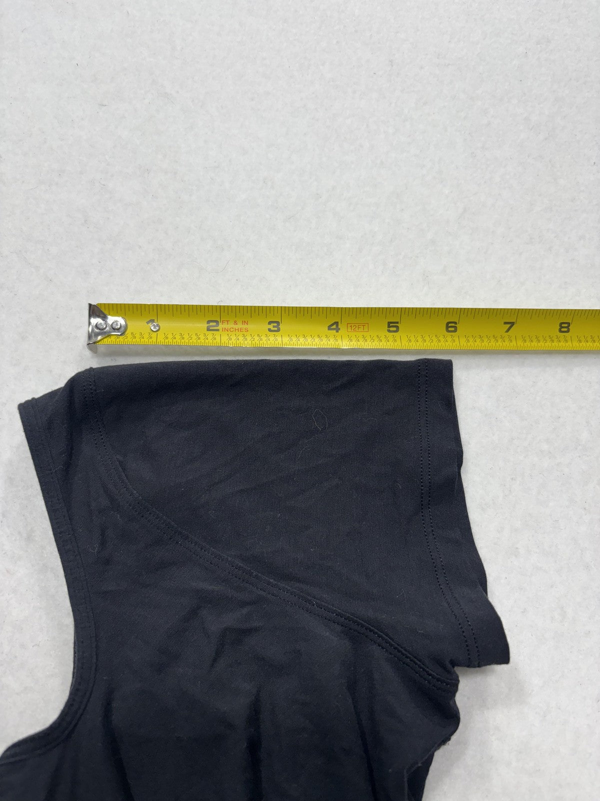 Lululemon Shirt Womens 4 Black Cold Shoulder Crew Neck Cropped Stretch Tee Top