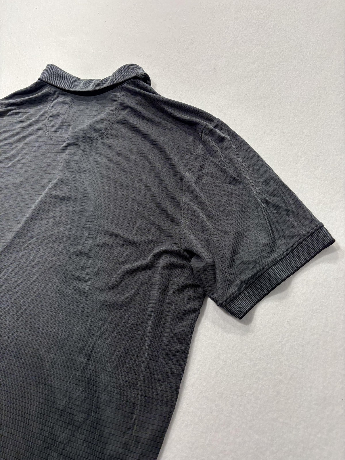 Tommy Bahama Polo Shirt Mens 2XL Gray Island Zone Striped Moisture Wicking