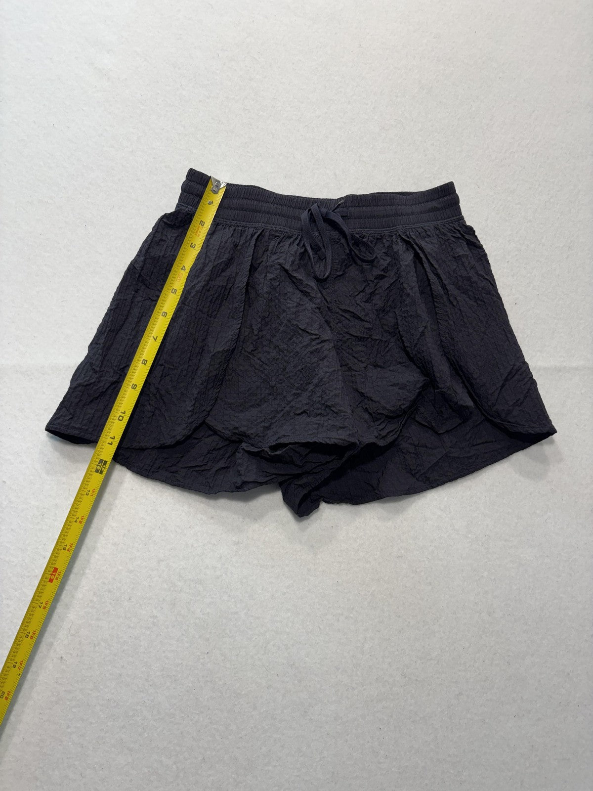 Lululemon Running Shorts Womens XXS Black Crinkle 3" Inseam Lined Athletic
