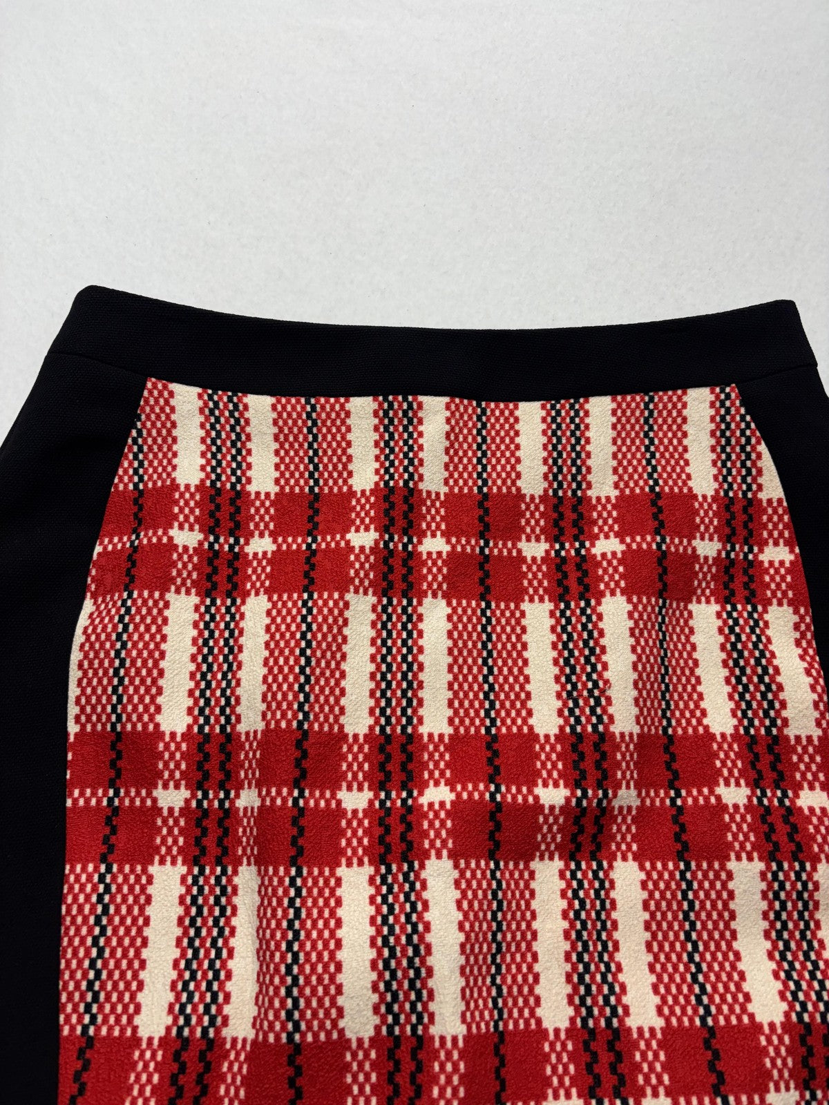 Blum & Co Skirt Womens 8 Red Plaid Black Colorblock Knee Length Pencil Work