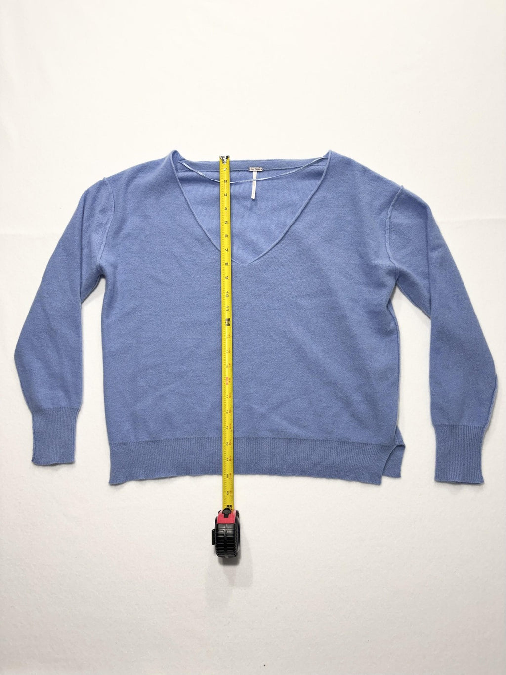 Free People Sweater Womens S Blue V Neck Lightweight Knit Pullover Raglan Casual