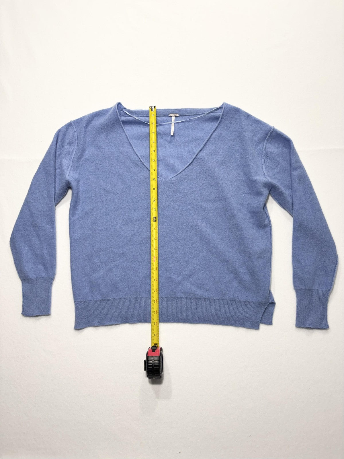 Free People Sweater Womens S Blue V Neck Lightweight Knit Pullover Raglan Casual
