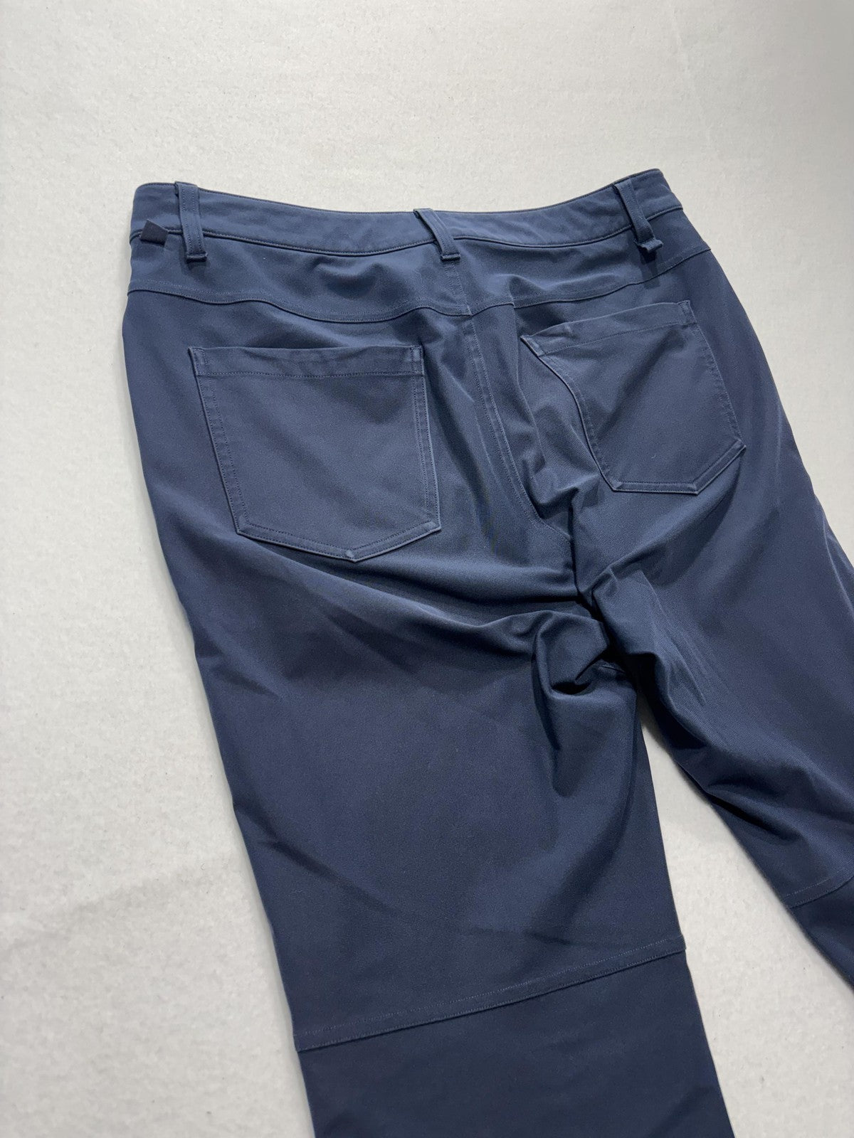 Lululemon Chino Pants Mens 34x31 Blue Slim Straight Stretch Casual Outdoor