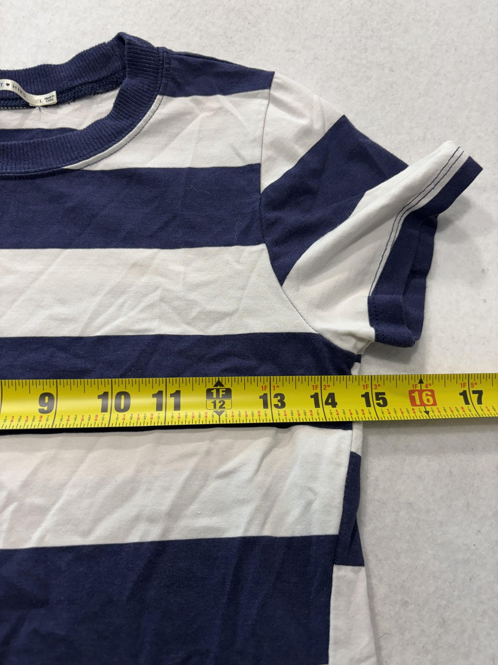 H + H BY HEART Shirt Unisex Kids L Blue White Stripe Crew Neck Tee Short Sleeve