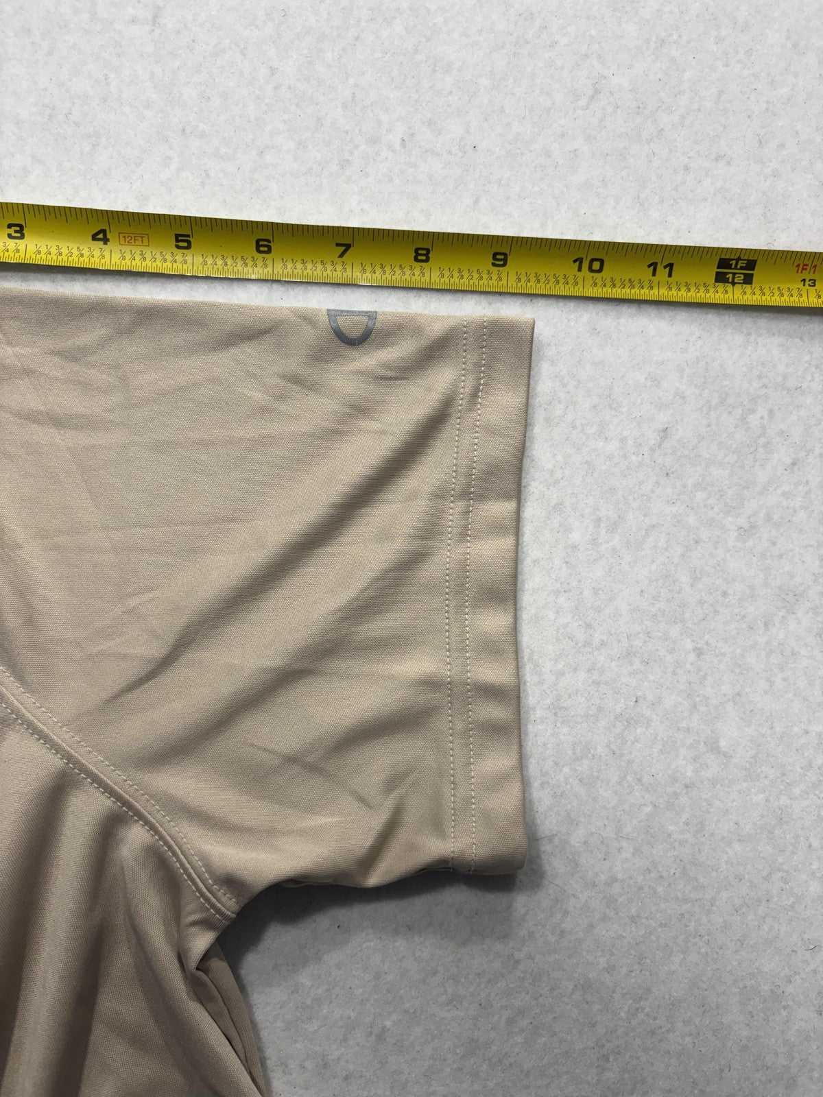 Champion Performance Shirt Mens Medium Beige Short Sleeve Athletic CW22 T-Shirt