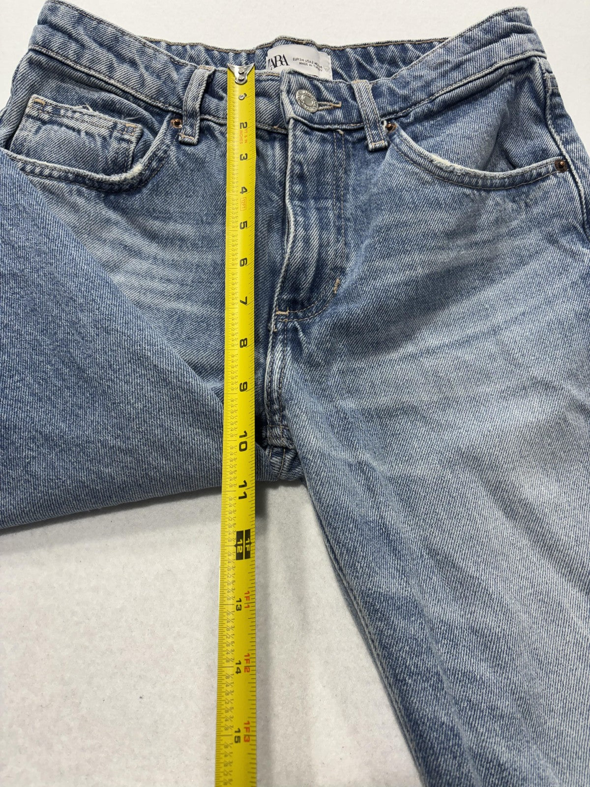 Zara Jeans Womens 2 Blue Medium Wash Straight Leg Mid Rise 24x30.5 Distressed