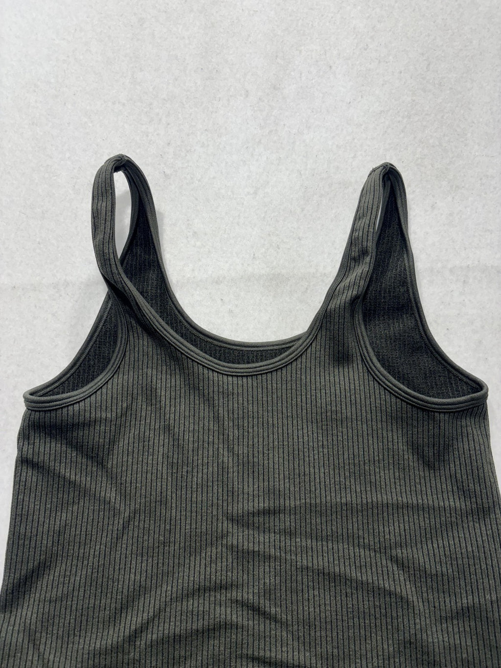 A New Day Tank Top Womens Medium Green Ribbed Knit Scoop Neck Basic Stretch