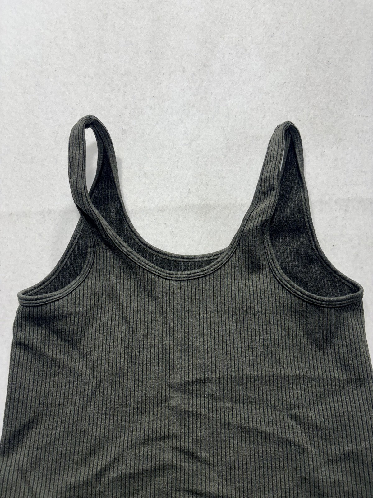 A New Day Tank Top Womens Medium Green Ribbed Knit Scoop Neck Basic Stretch