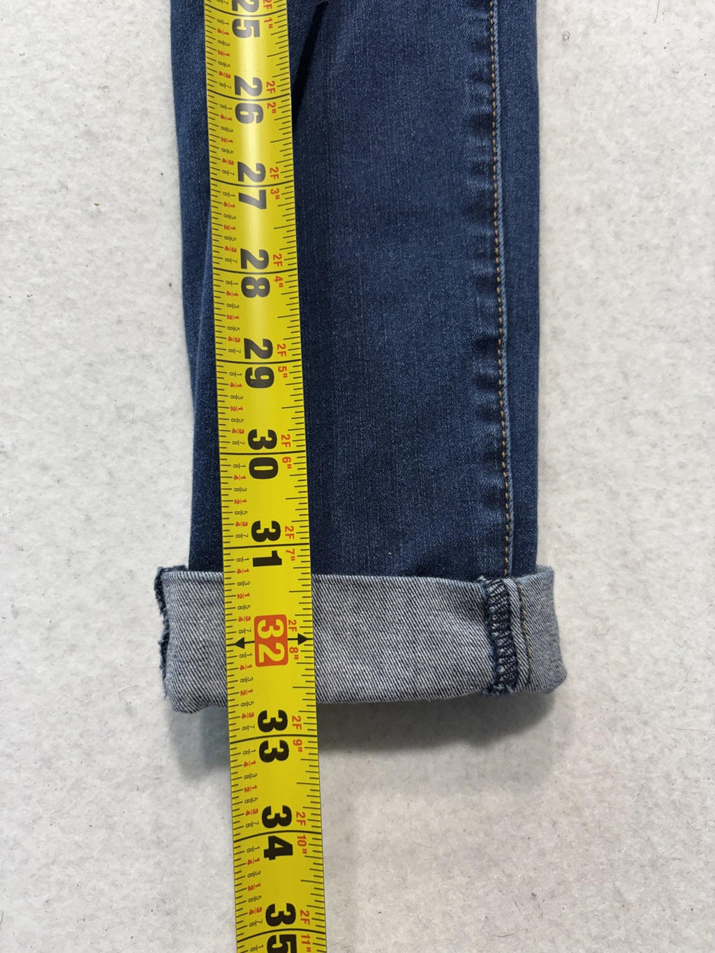 American Eagle High Rise Jegging Jeans Womens 8 Medium Wash Distressed 30x24.5