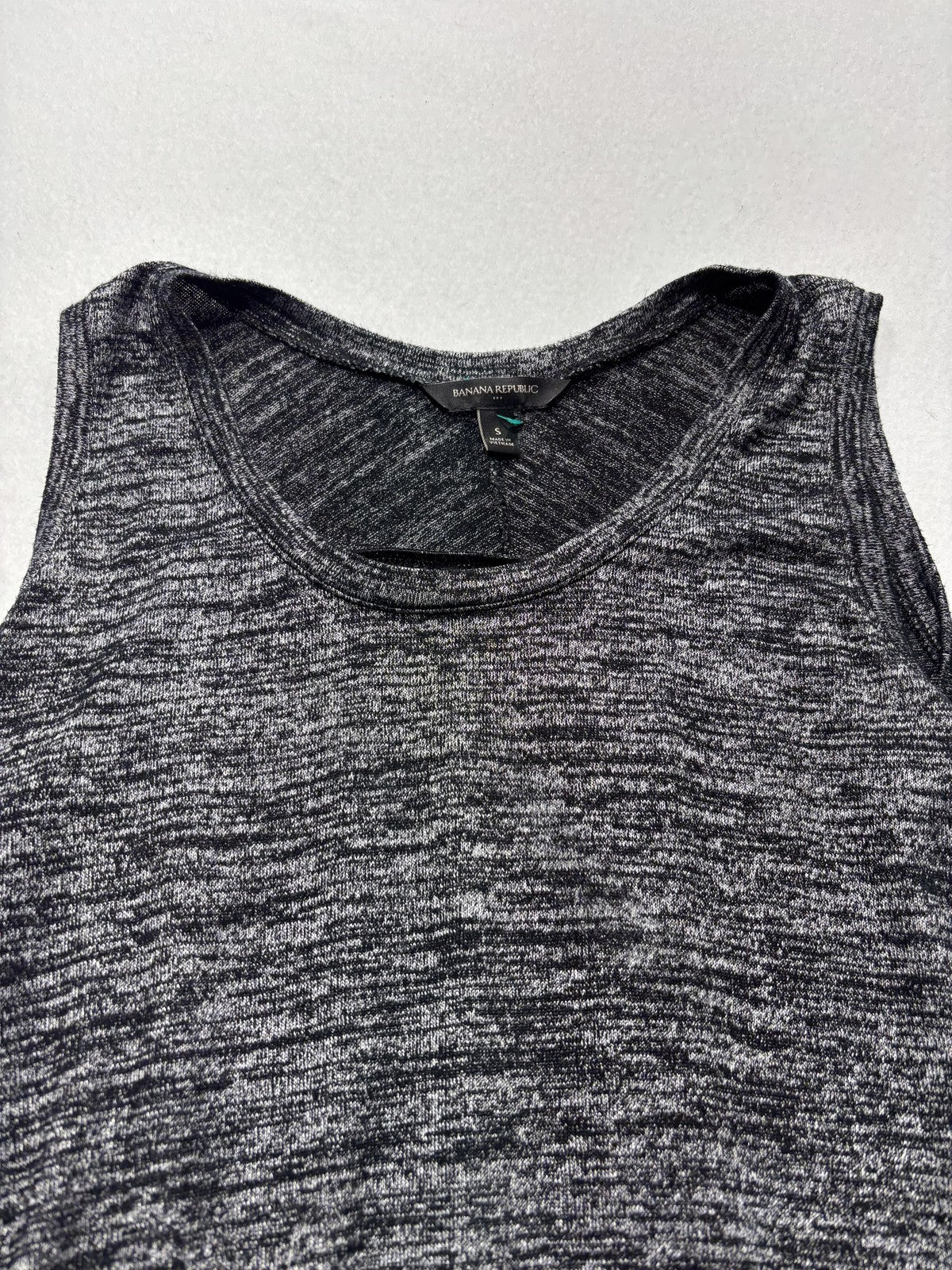 Banana Republic Tank Top Womens S Gray Scoop Neck Pleat Back Jersey Relaxed