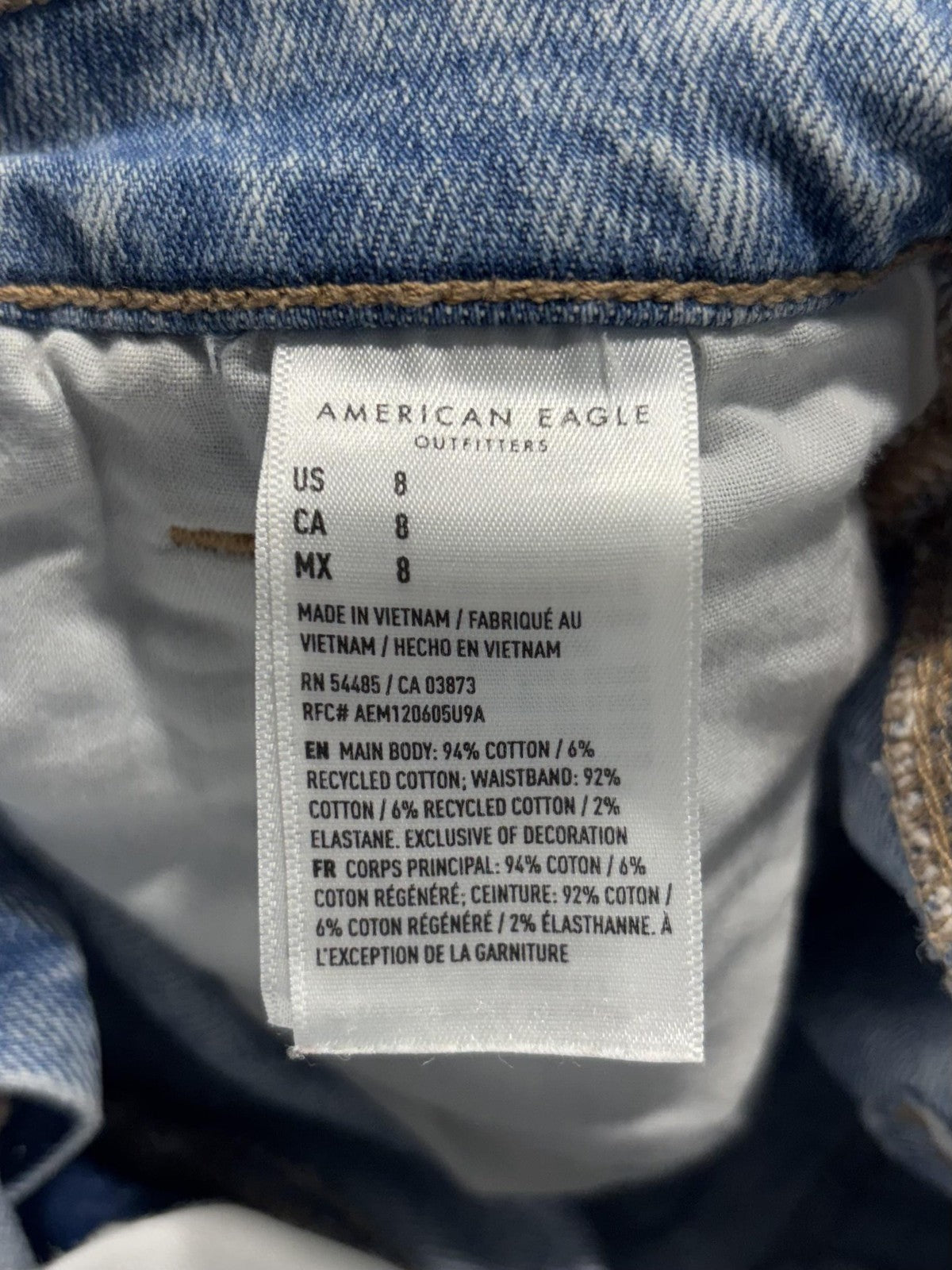 American Eagle Womens 8 Blue Denim Cut Off Raw Hem Shorts AEM120605U9A