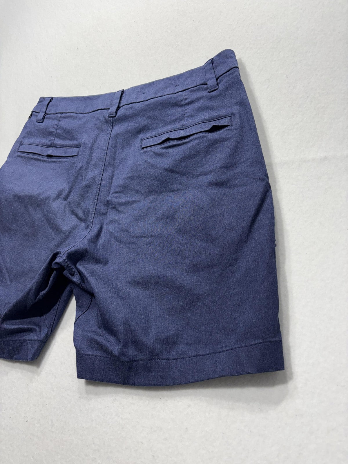 Lululemon Chino Shorts Mens 34 Blue 9" Inseam Stretch Casual Travel Outdoor