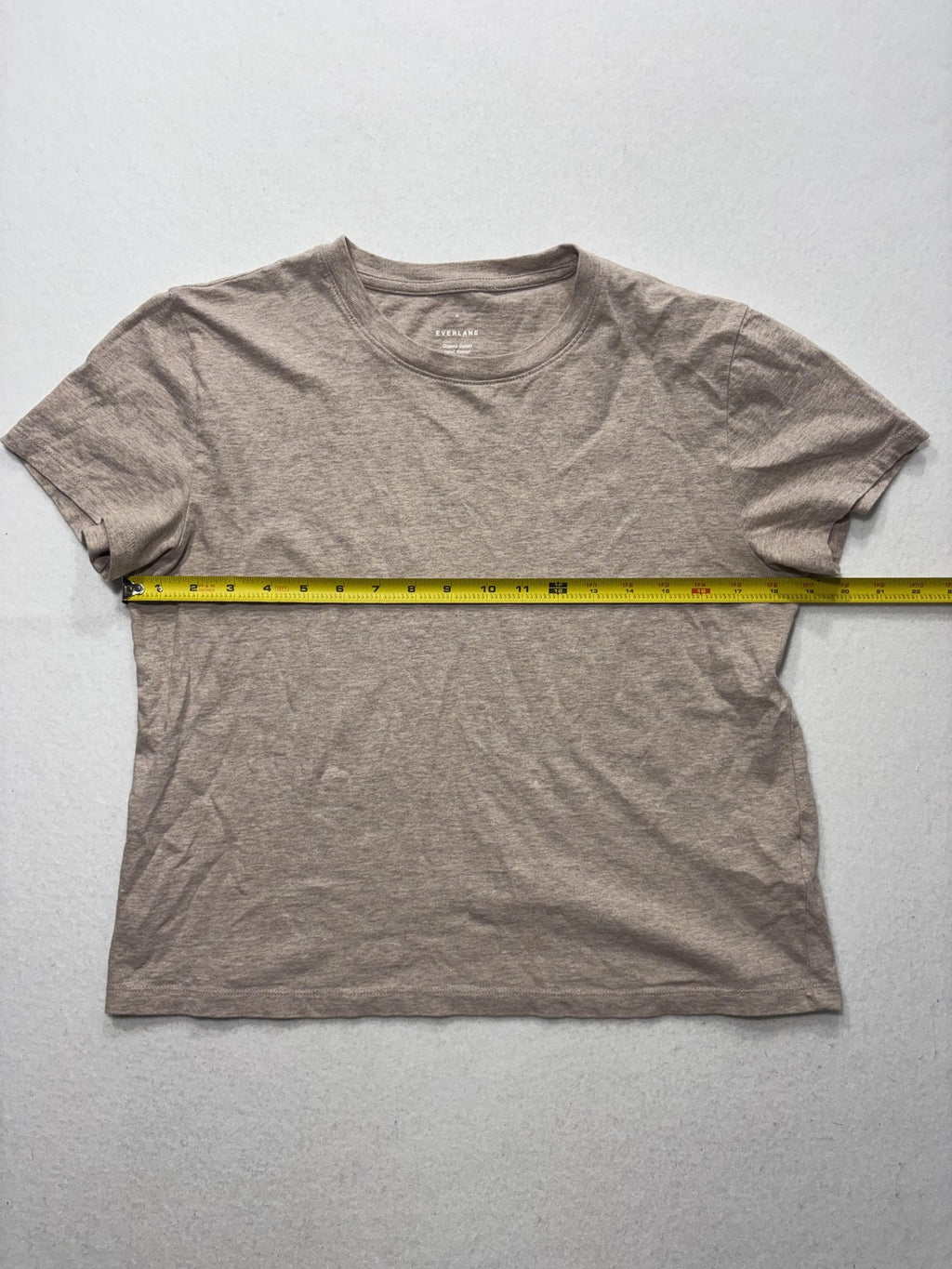 Everlane Shirt Womens Medium Beige Crew Neck Short Sleeve Organic Cotton Tee