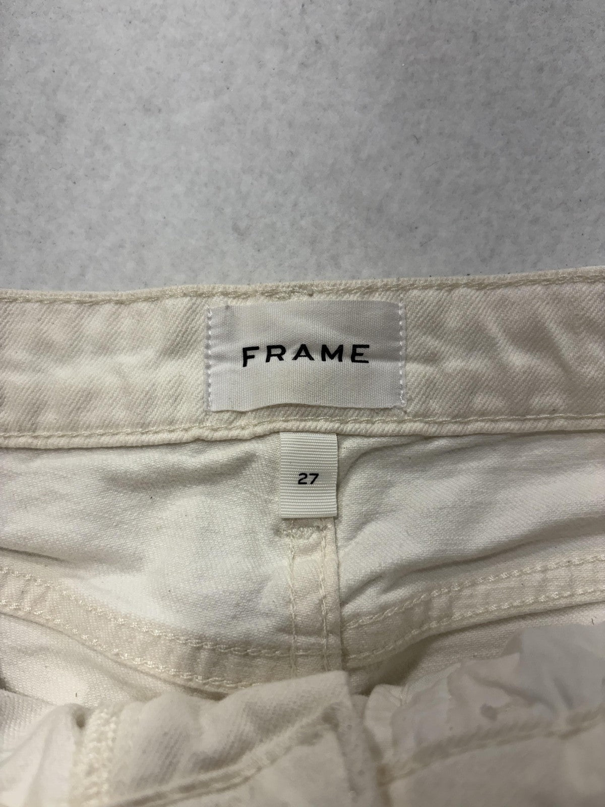 FRAME Le Grand Garcon Boyfriend Denim Shorts White 27 LGGSH470 Frayed Cut Off