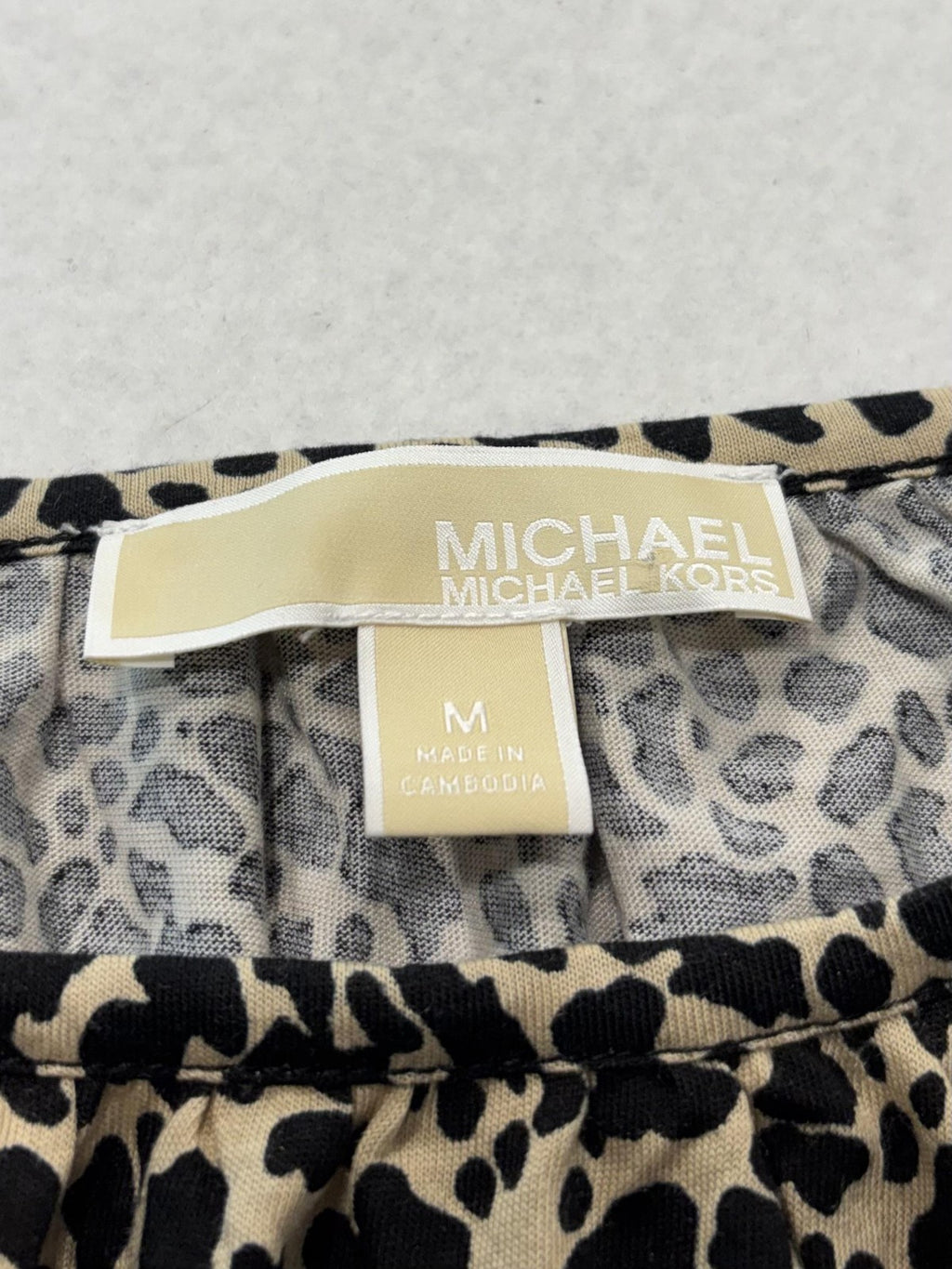 Michael Kors Blouse Womens Medium Beige Leopard Print 3/4 Bell Sleeve Tunic Top