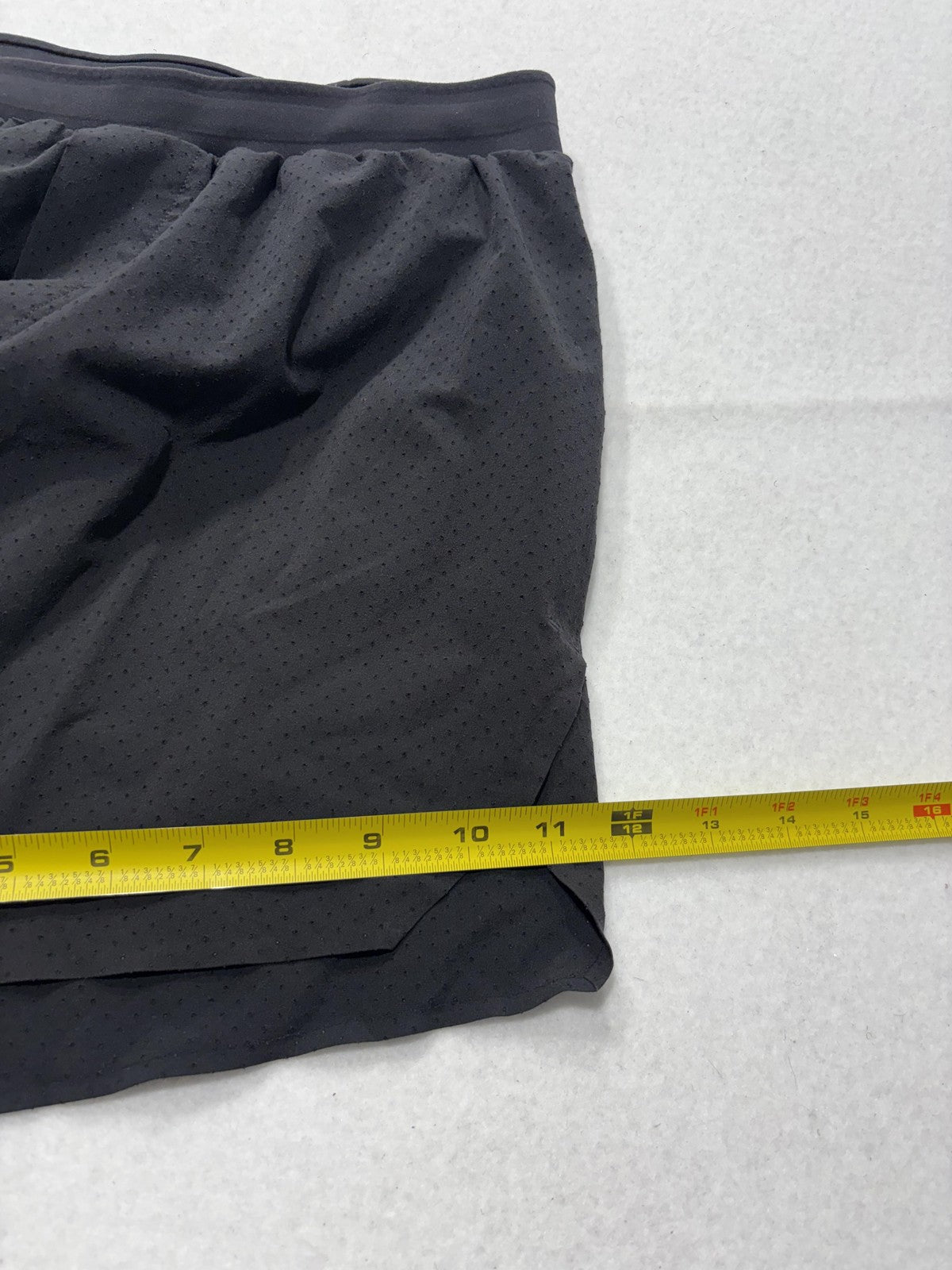 Lululemon Shorts Mens Small Black 7" Inseam Running Lightweight Lined Athletic