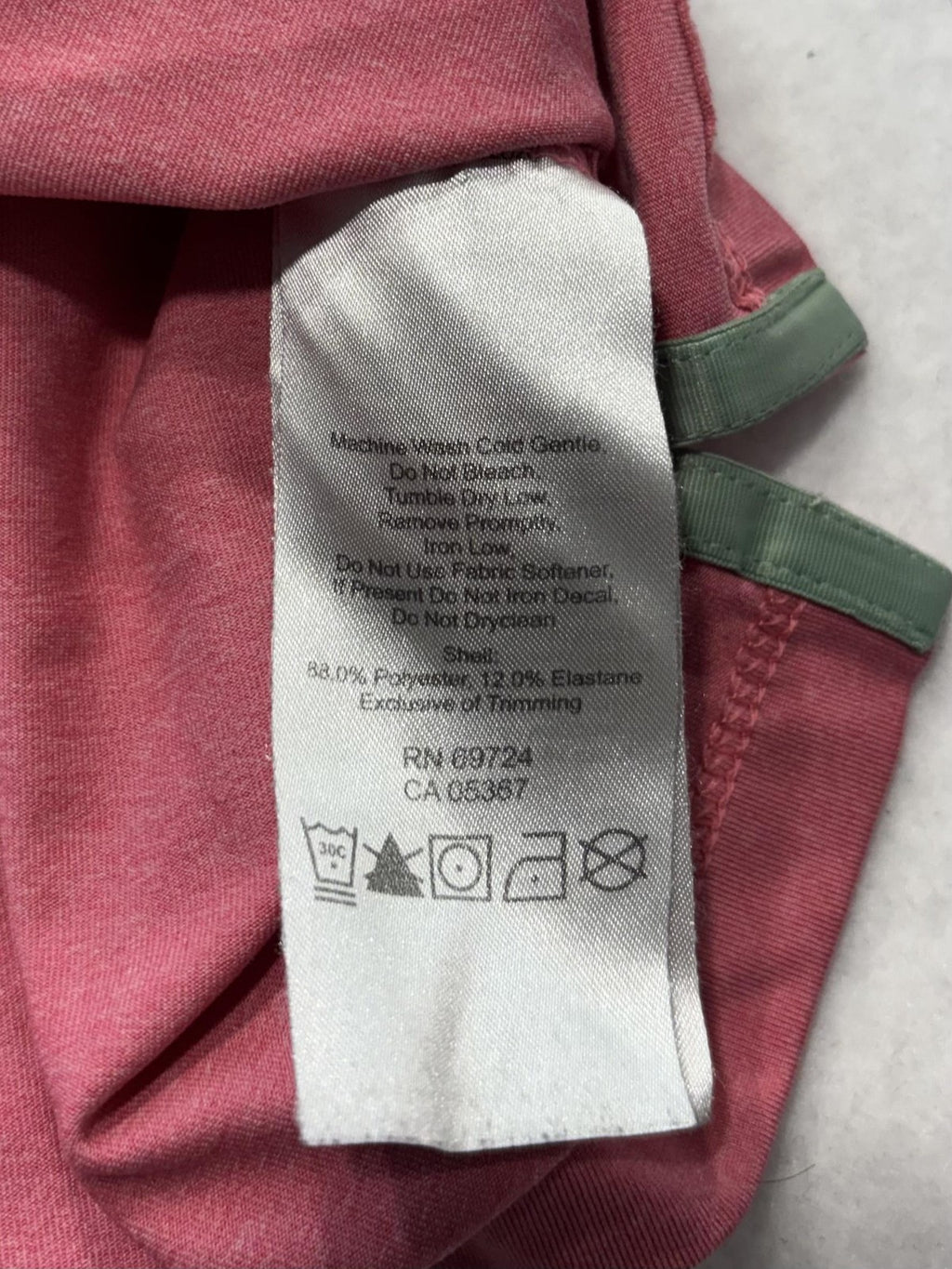 Columbia PFG Omni-Shade Shirt Womens M Pink Crew Neck Long Sleeve Sun Protection
