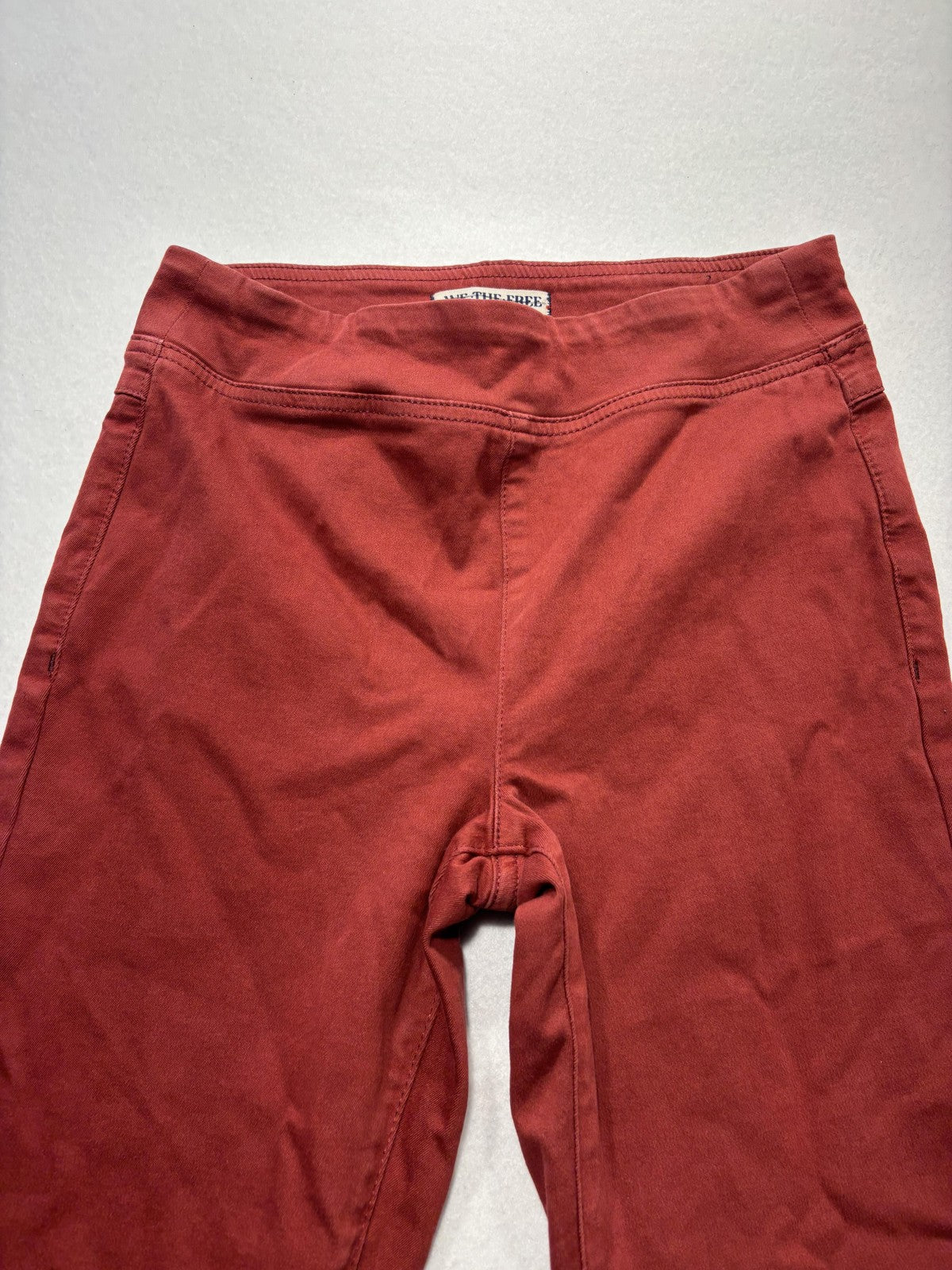 We The Free Pants Womens Small Red Twill Jegging Flare Leg Pull On Stretch