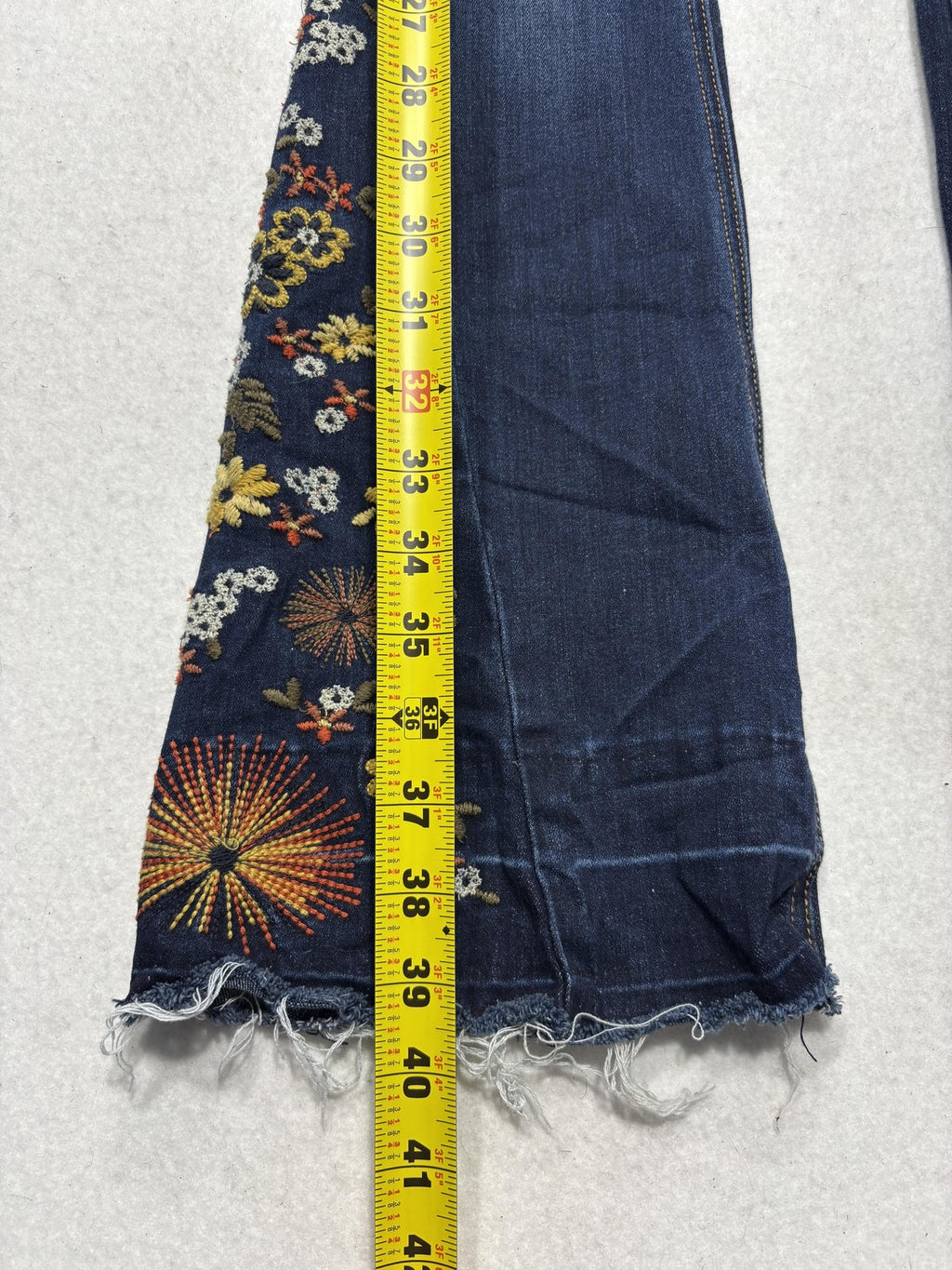 Ashley Mason Flare Jeans Juniors 0/24 Blue Mid Rise Embroidered Fringe 24x32