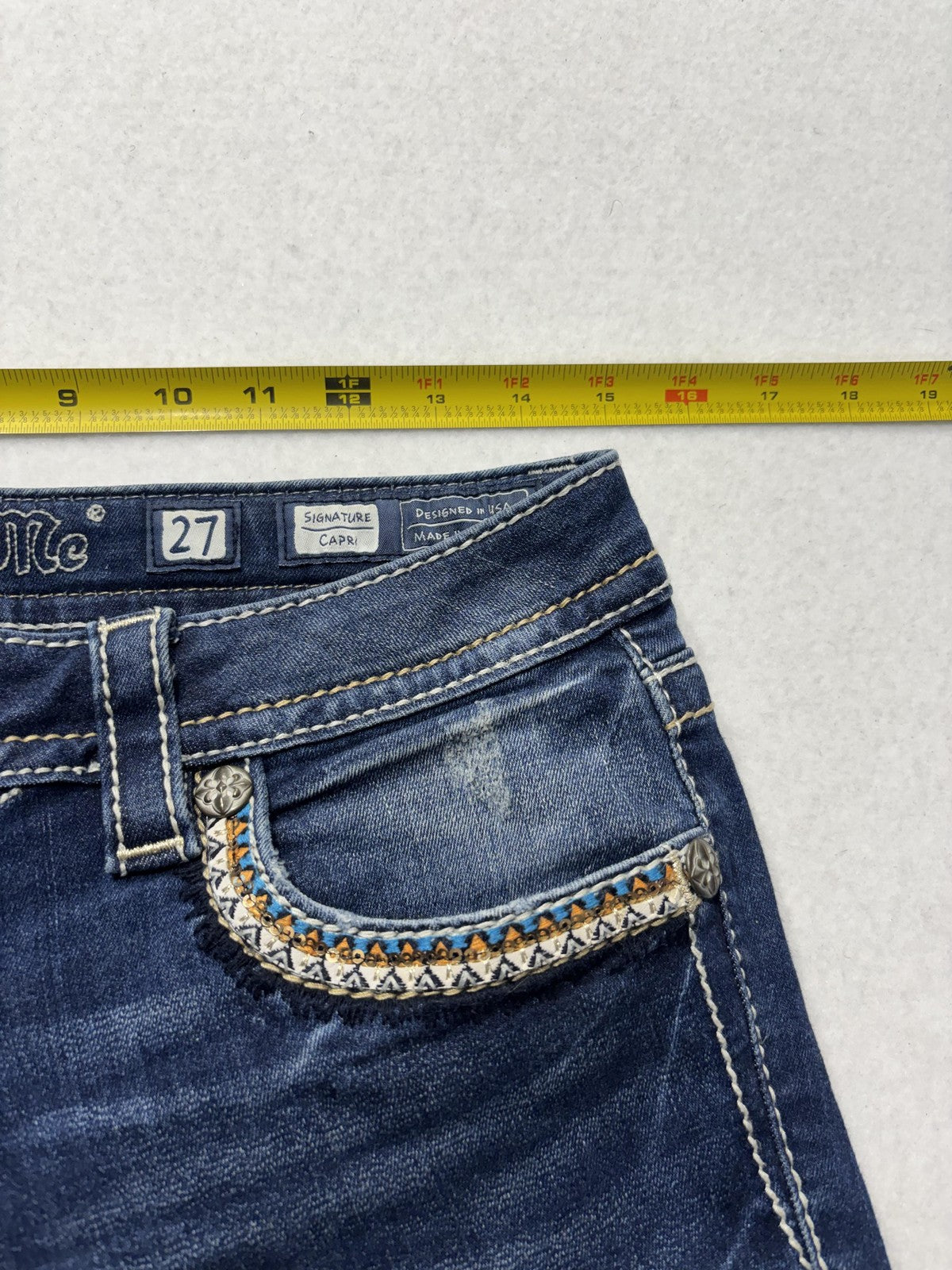 Miss Me Jeans Womens 27 Blue Wash Low Rise Signature Capri Embellished 27x21