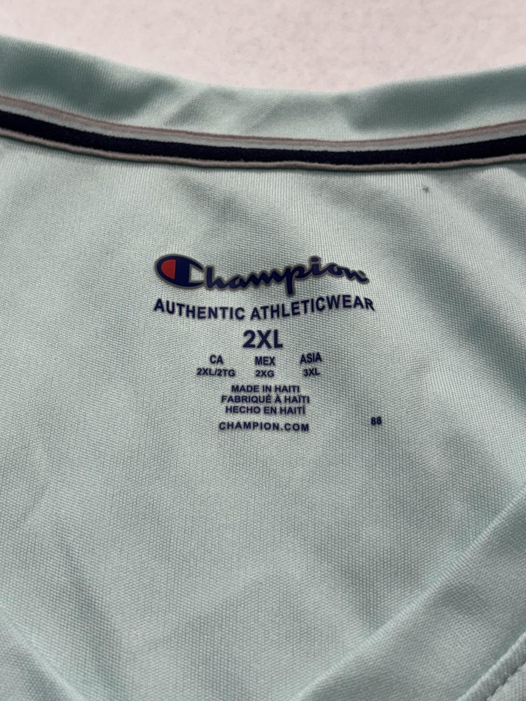 Champion Shirt Womens 2XL Green V Neck Short Sleeve Moisture Wicking Top