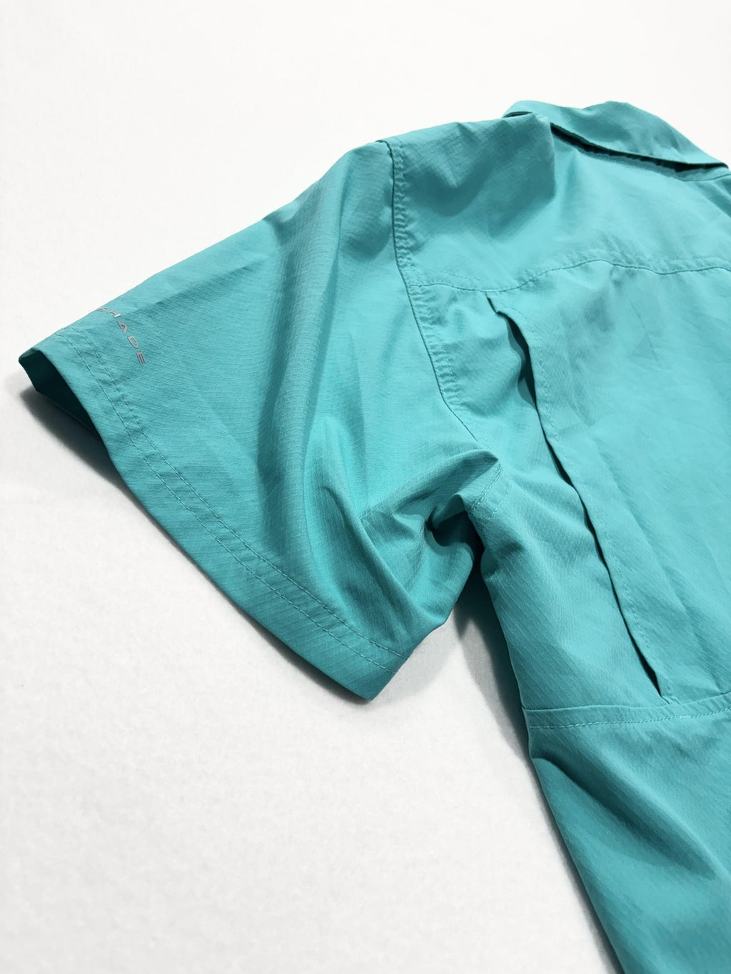 Columbia PFG Omni-Shade Shirt Mens Large Blue Short Sleeve Fishing Button Up